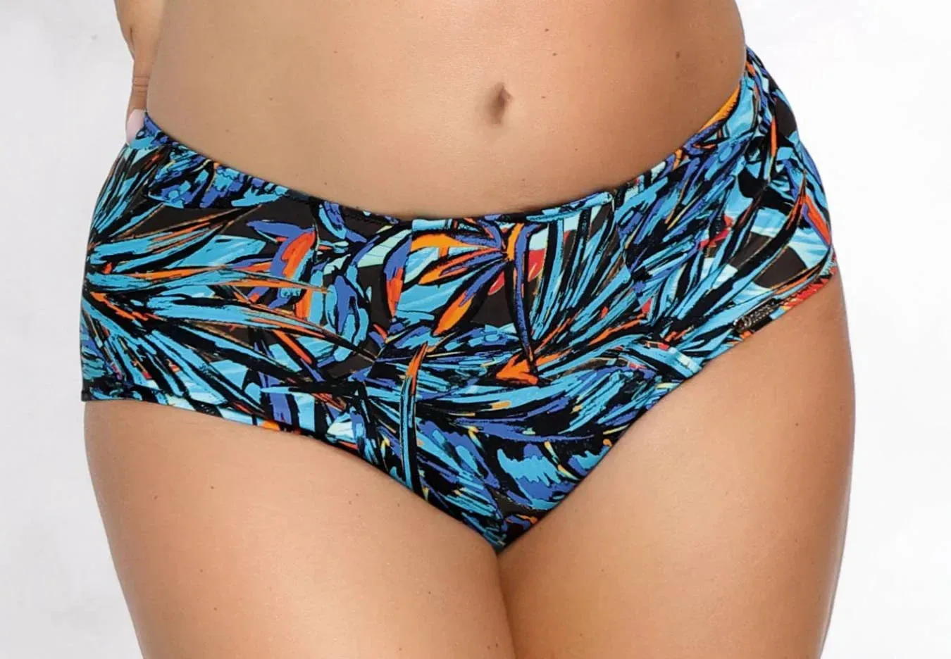Capri Swim Briefs vs. Figi: Welcher Schnitt passt?
