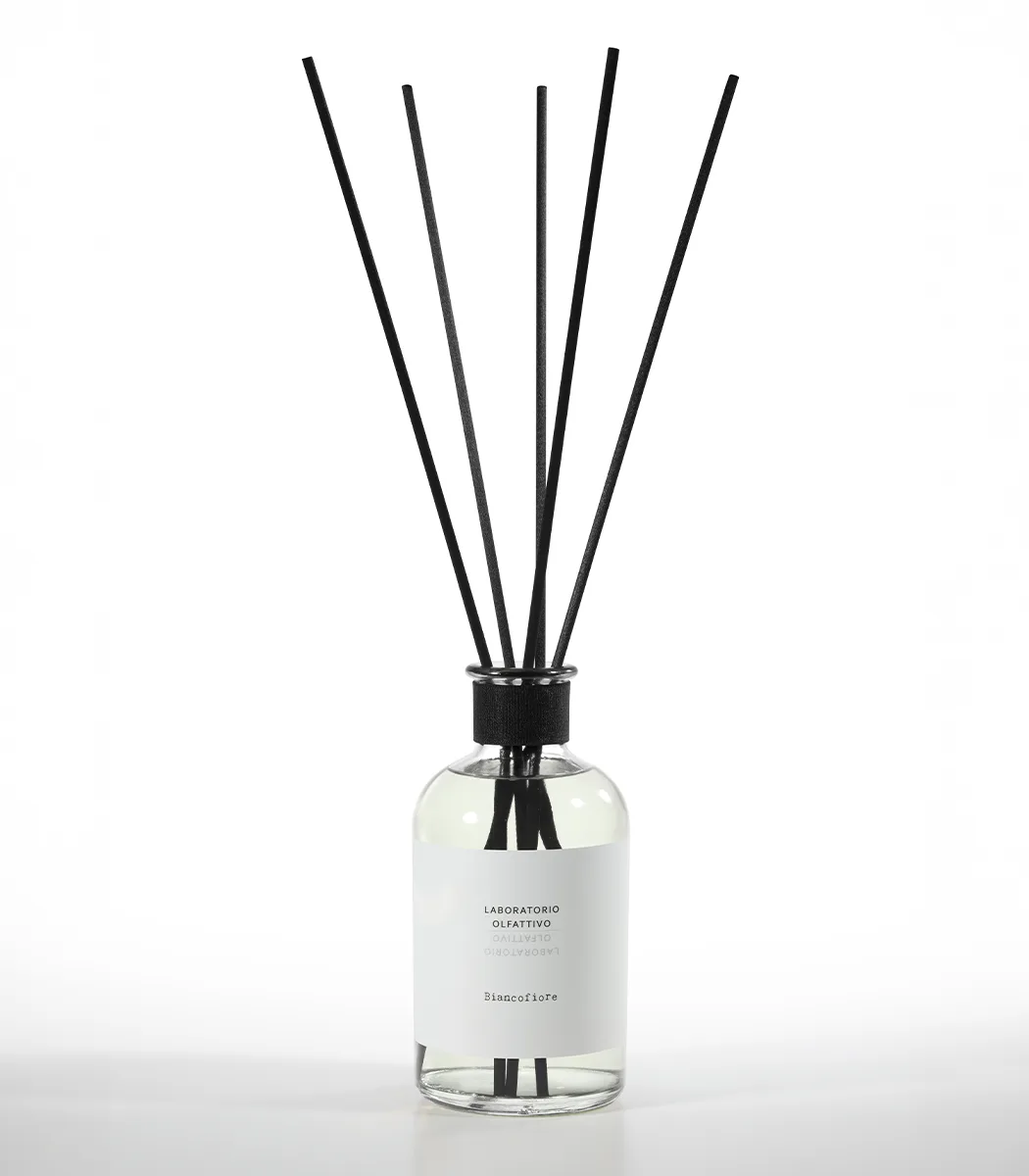 How to Use a Reed Diffuser: A Step-by-Step Guide for Biancofiore