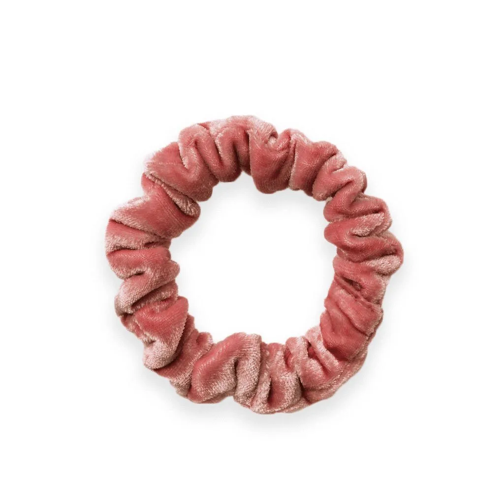 Scrunchie // Ruffled Velvet