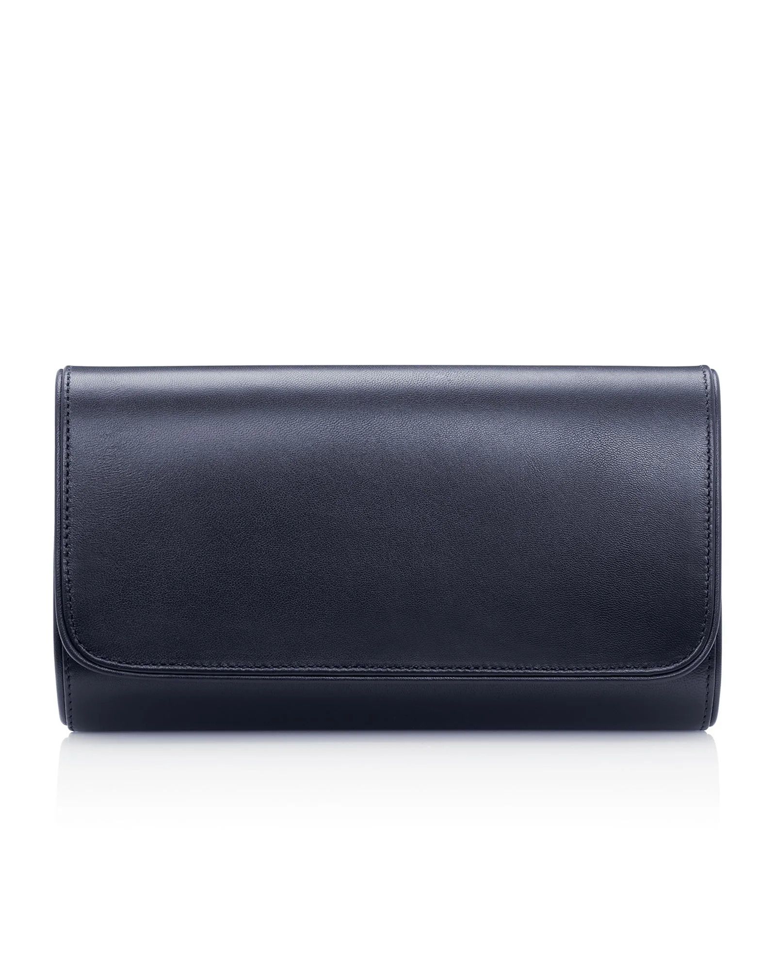 Natasha Navy Leather أم Greenery Suede: أي حقيبة تشتري؟