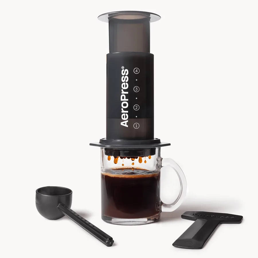 دليل شراء AeroPress لمحبي القهوة المنزلية