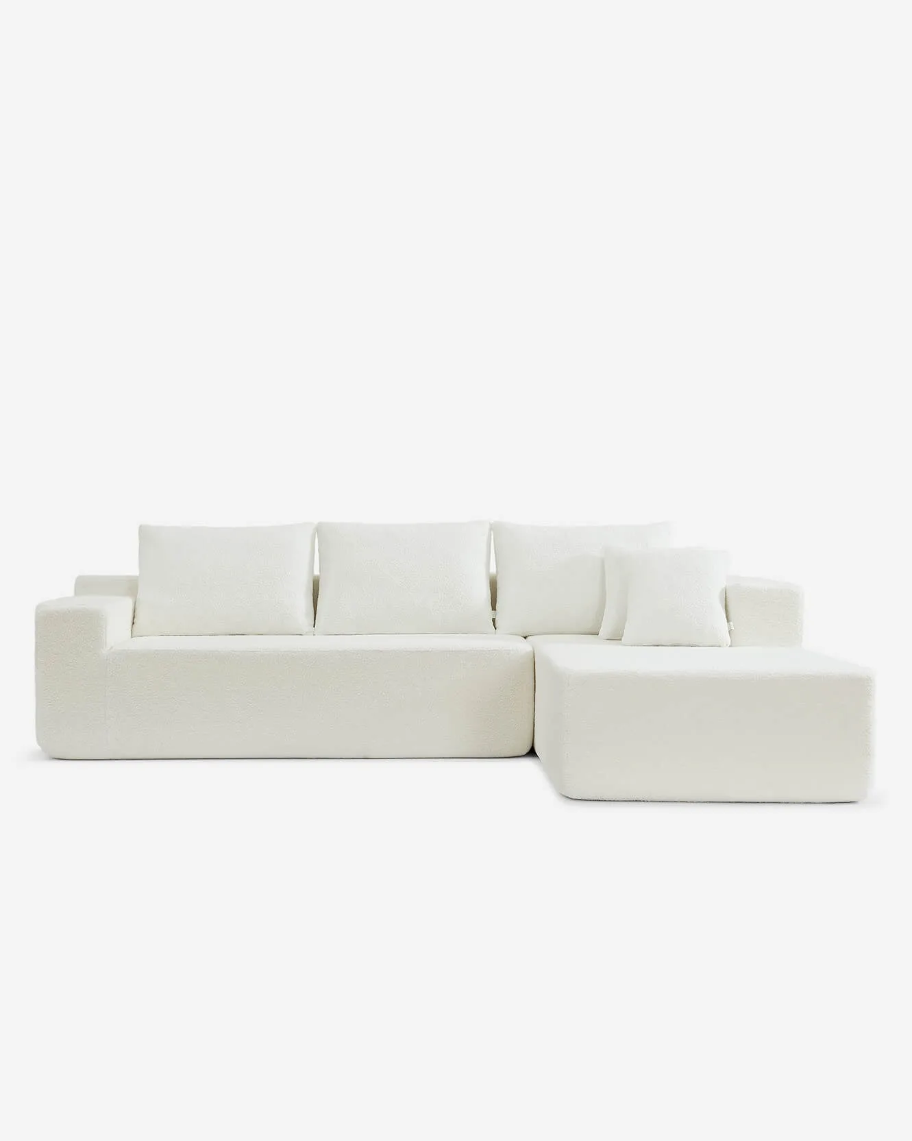 How to Arrange Modular Furniture for Small Spaces: Space-Saving Layout Tips