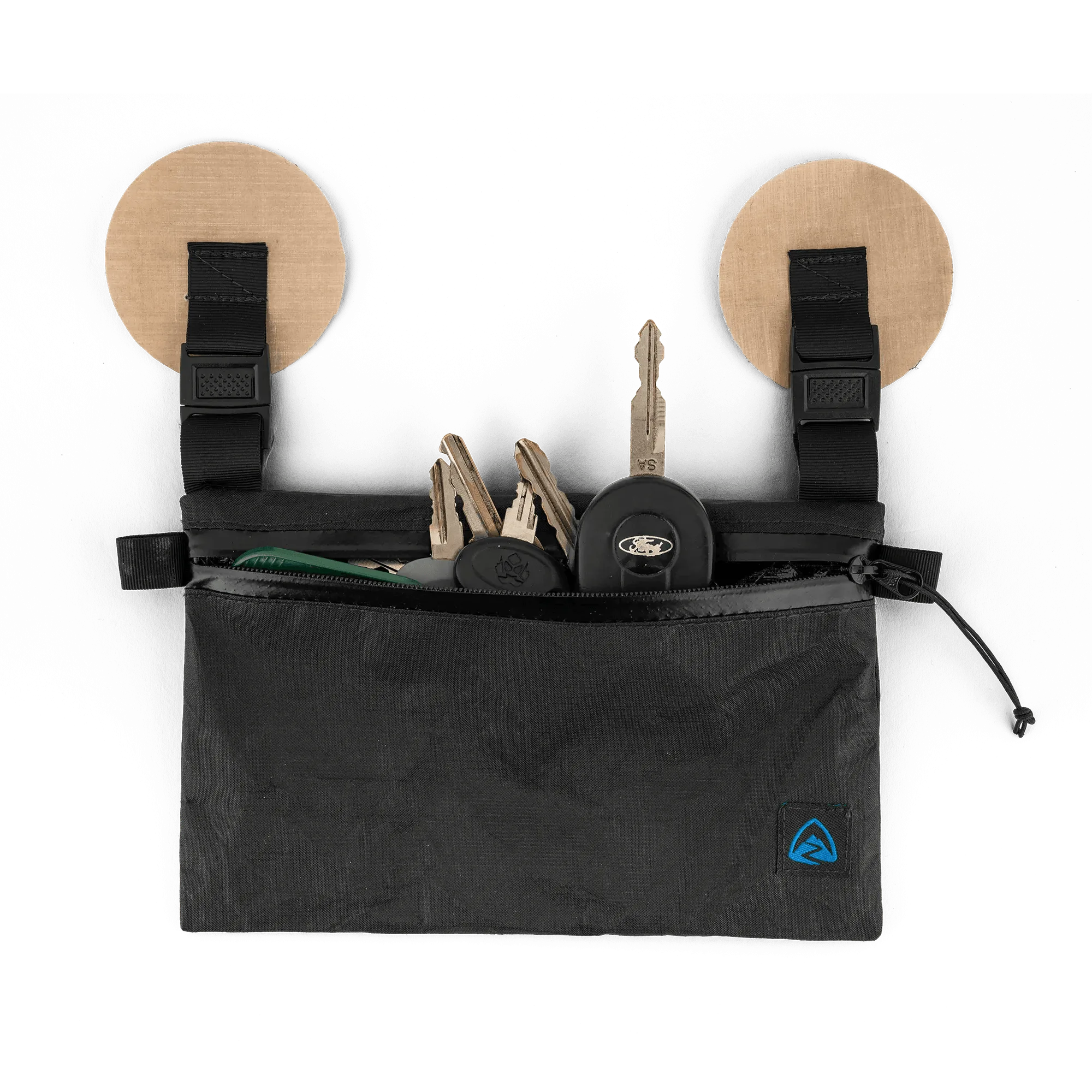 How to Use a Stick-on Key Zip Pouch on Your Backpack