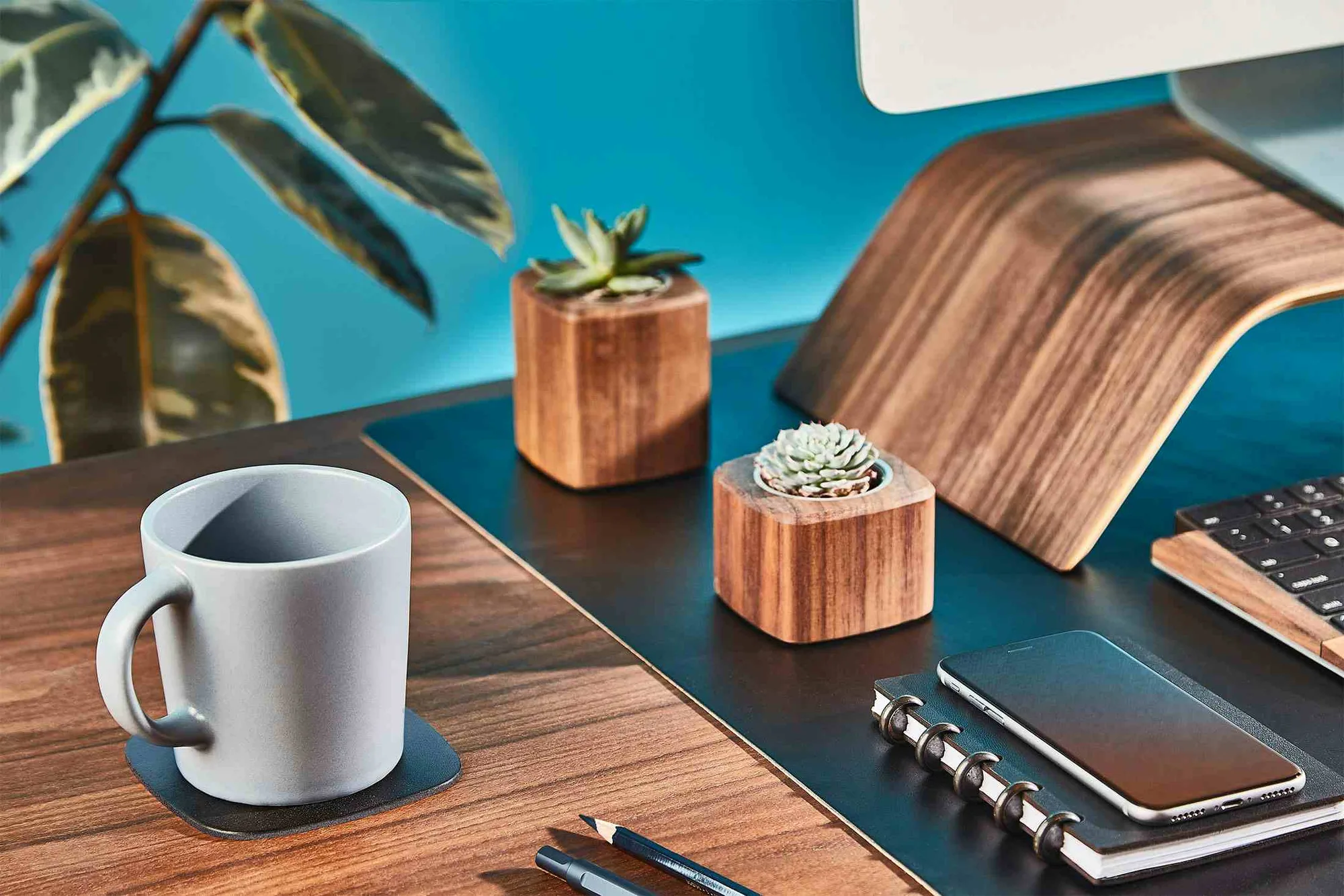 Leather Coaster Set vs. Cork Coasters: Which Protects Your Table Better?
