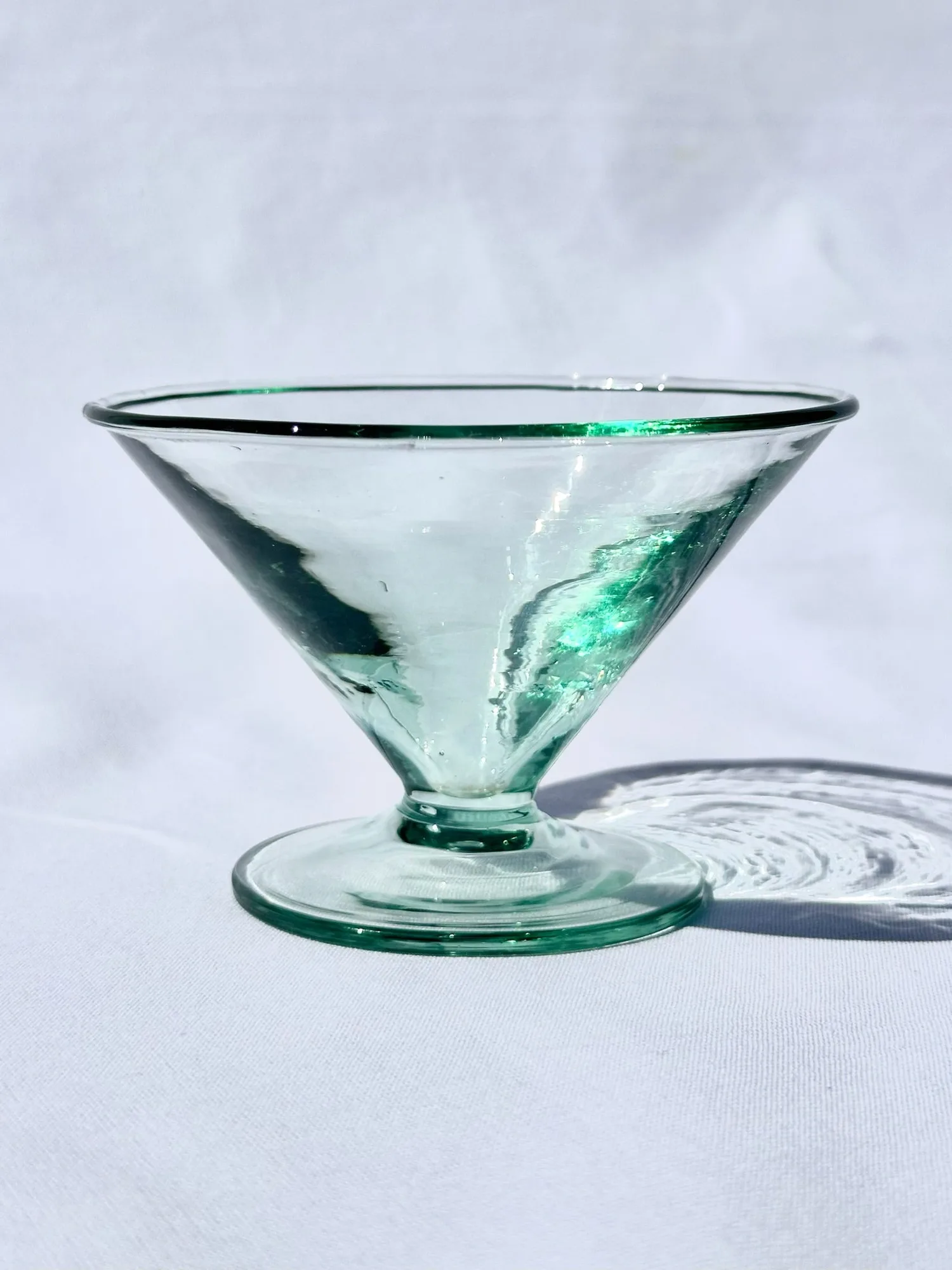Recycled Handblown Martini Glass vs Traditional: Which Is Better?