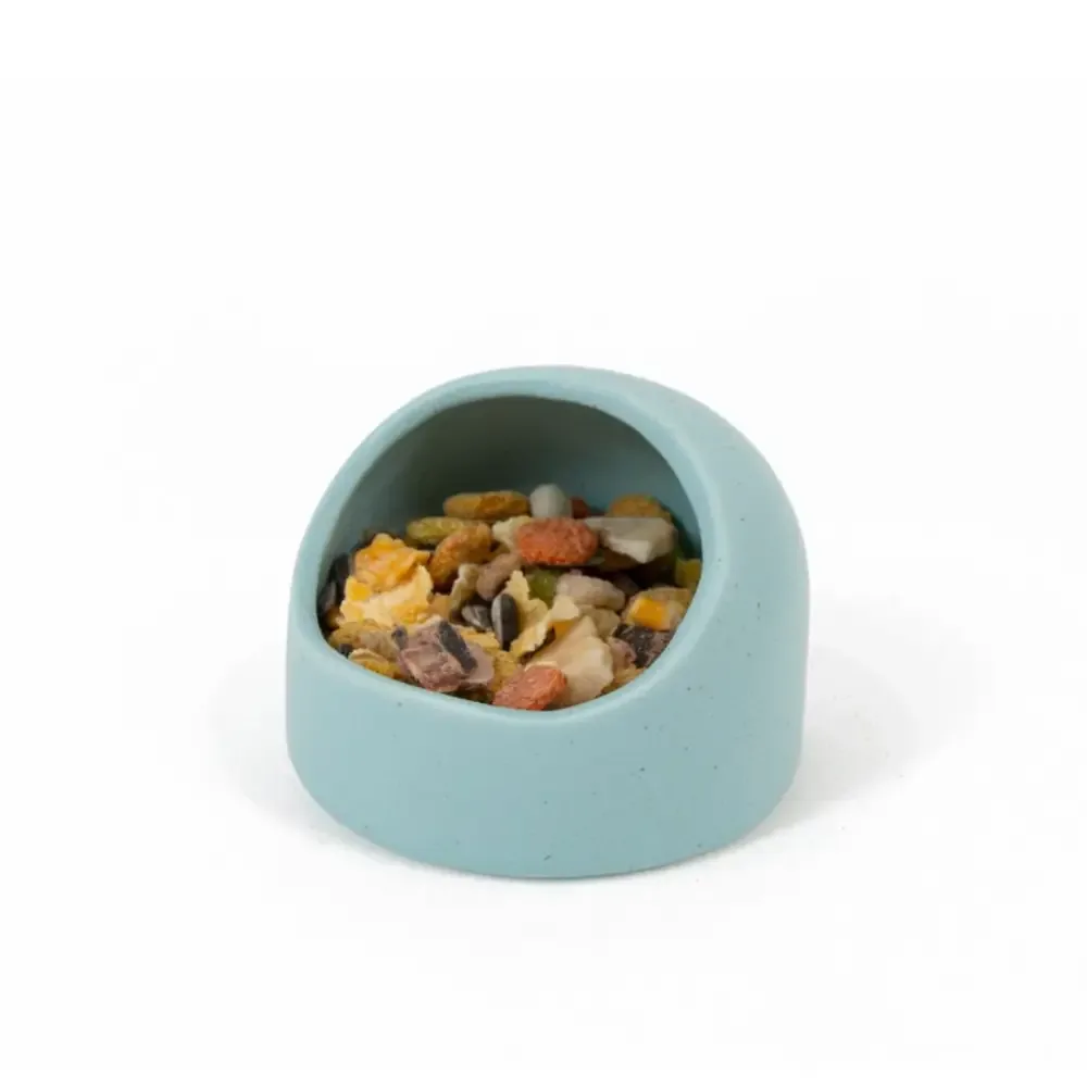 小動物用ボウル:ストーンウェア vs プラスチック vs セラミック