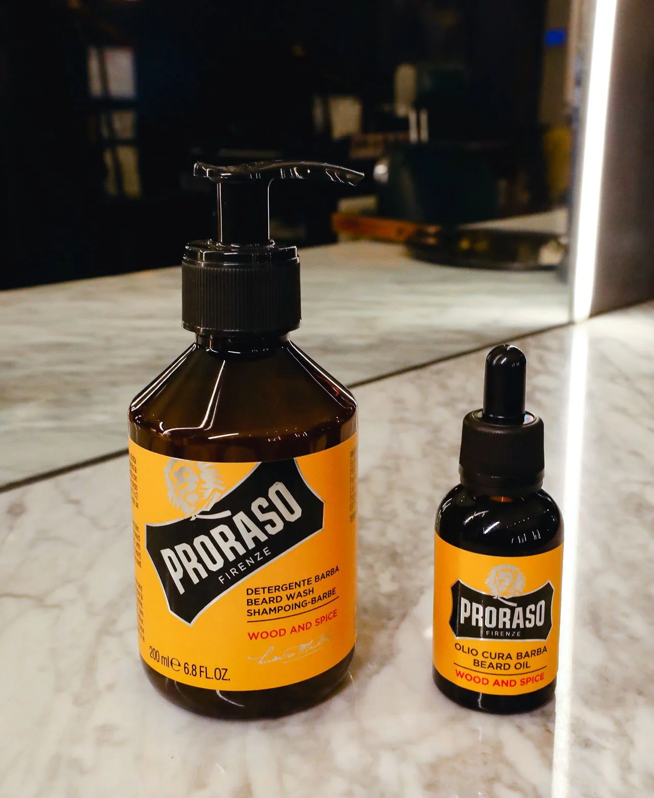 Sada péče o vousy Duo pro plné nebo dlouhé vousy ve vůni Wood & Spice