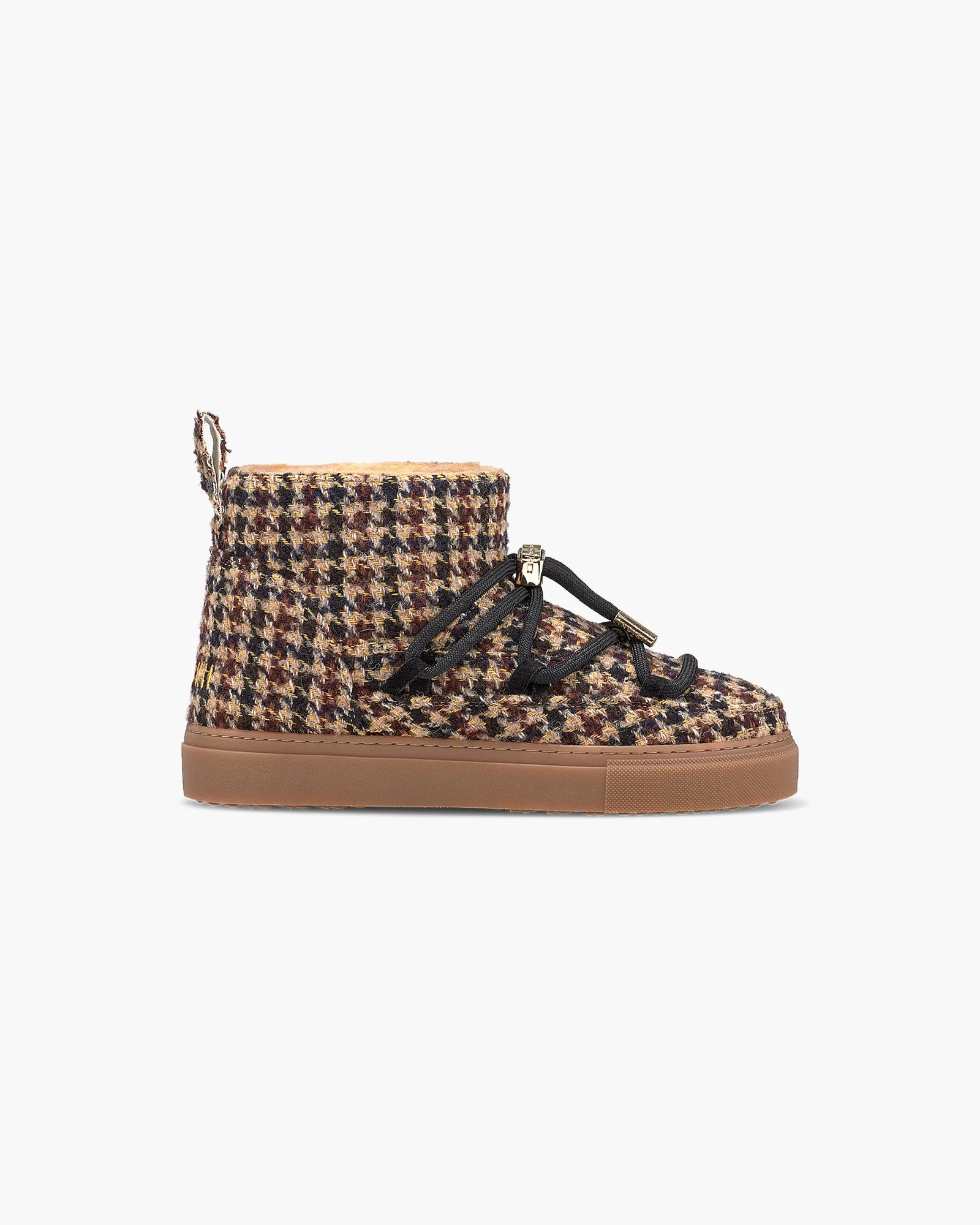 How to Style Plaid Low Winter Boots for Men