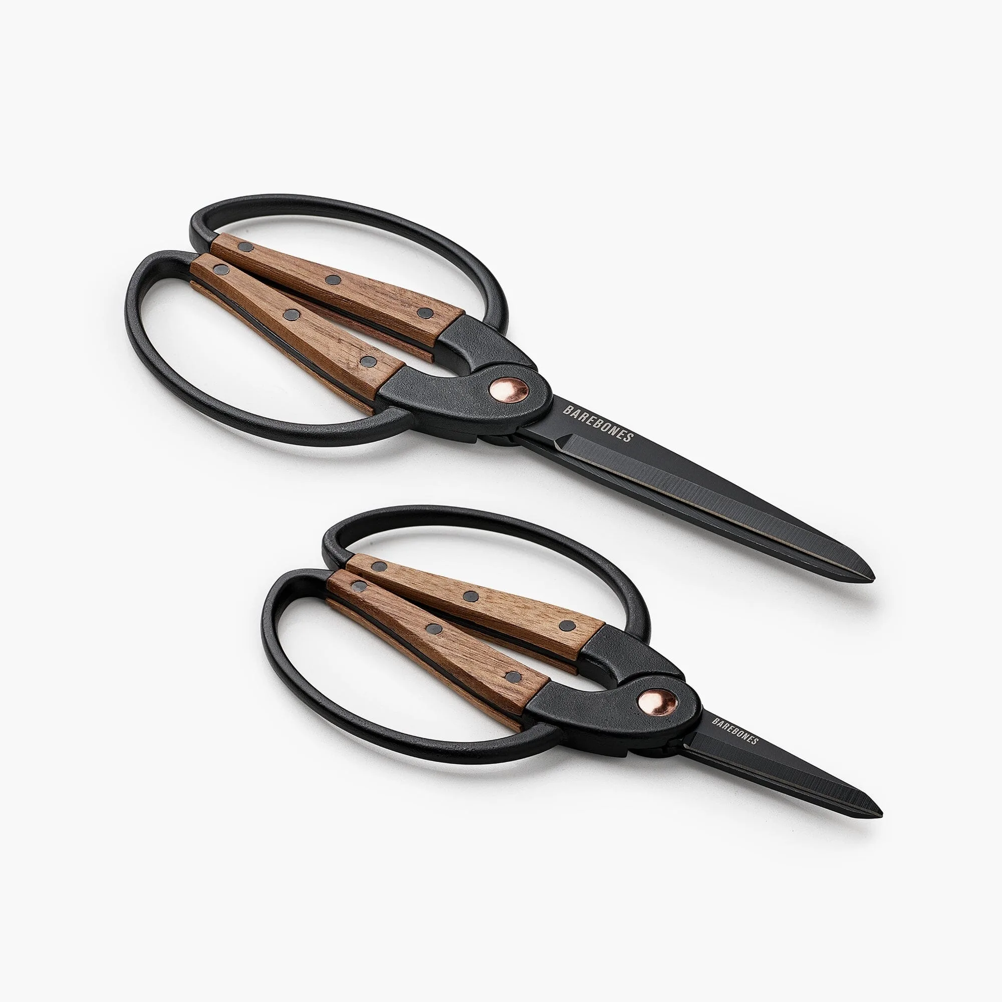 How to Use Garden Scissors for Pruning and Harvesting