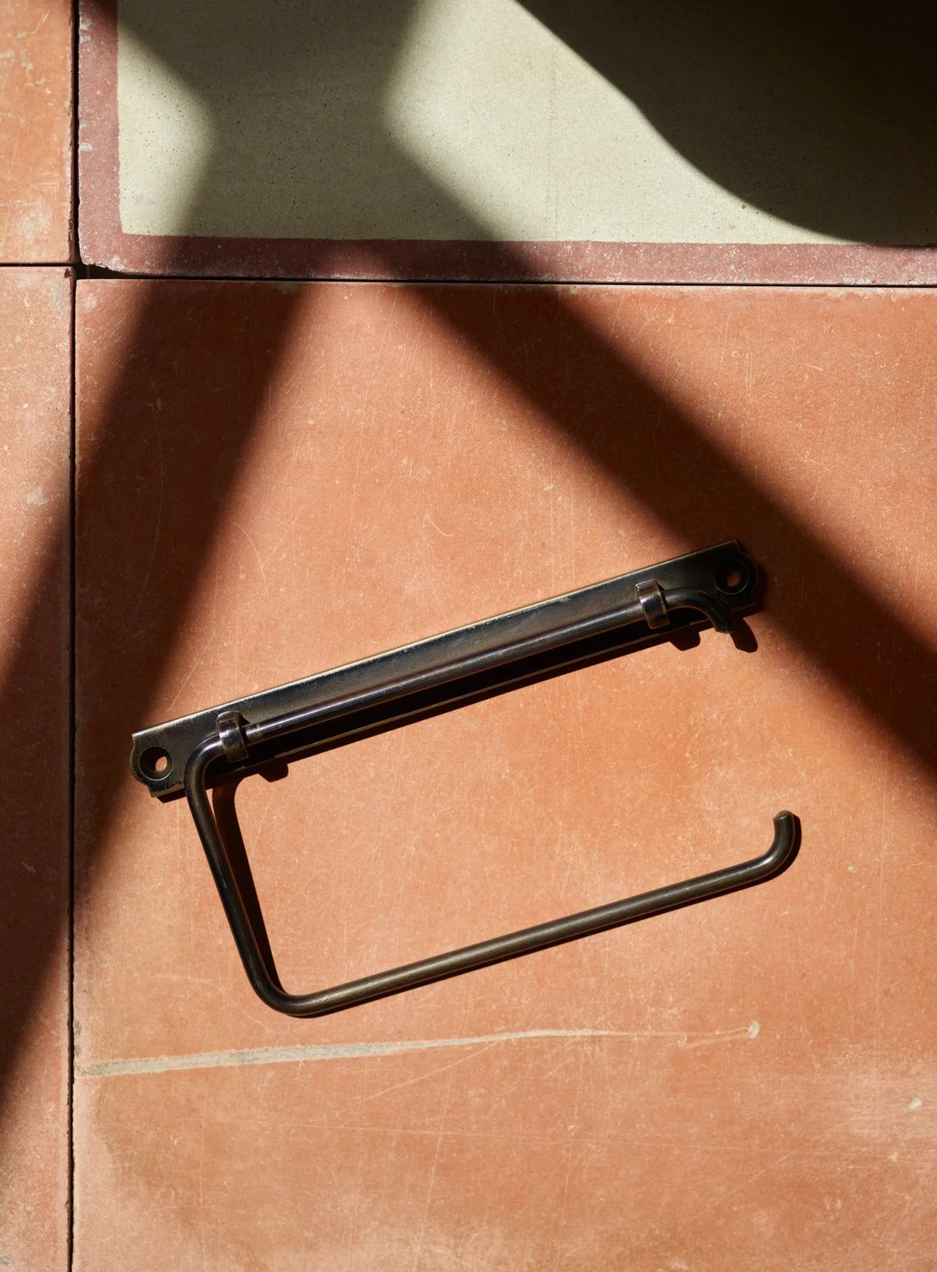 Bilton Brass vs Nickel Bathroom Accessories: Which Finish?