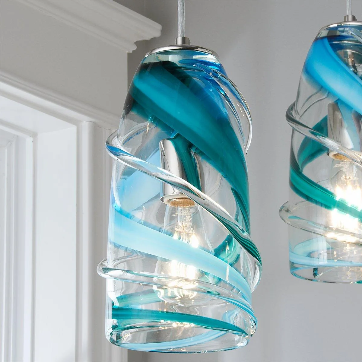 How to Choose Lighting for a Foyer: Make a Grand Entrance