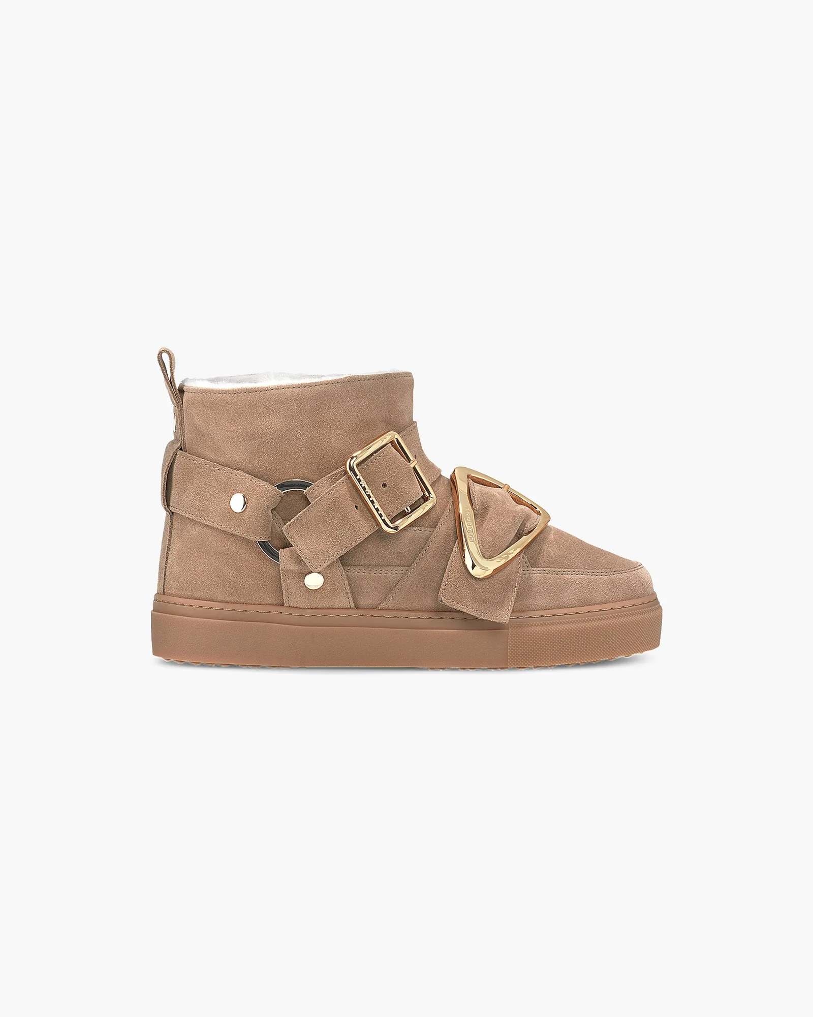 Como usar botas clássicas de inverno com fivela baixa para homem