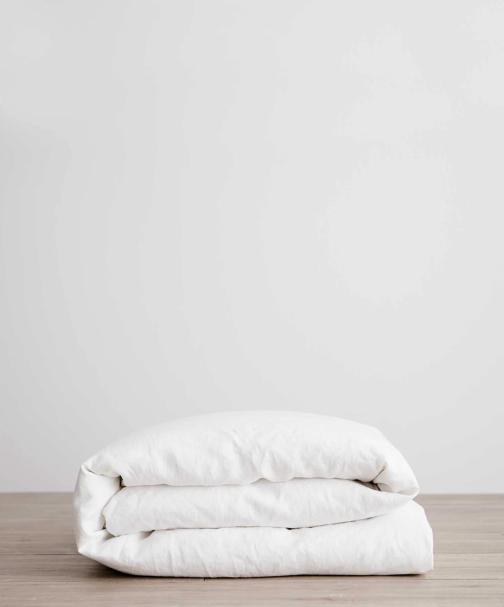 Linen vs Bamboo Bedding: Which Eco-Friendly Fabric Wins for Sleep and Sustainability?