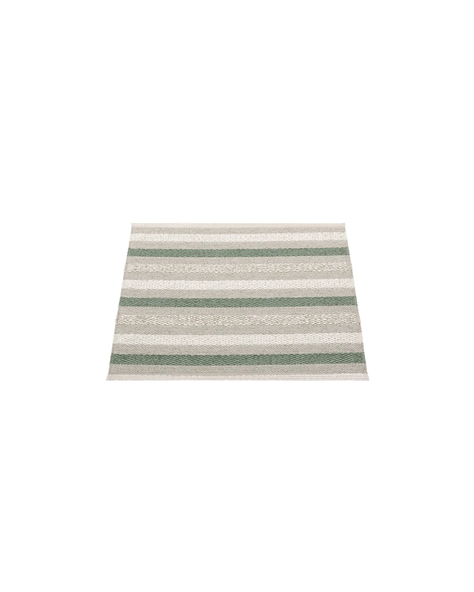 Plastic Rug vs Fabric Rug: Which Is Right for You?