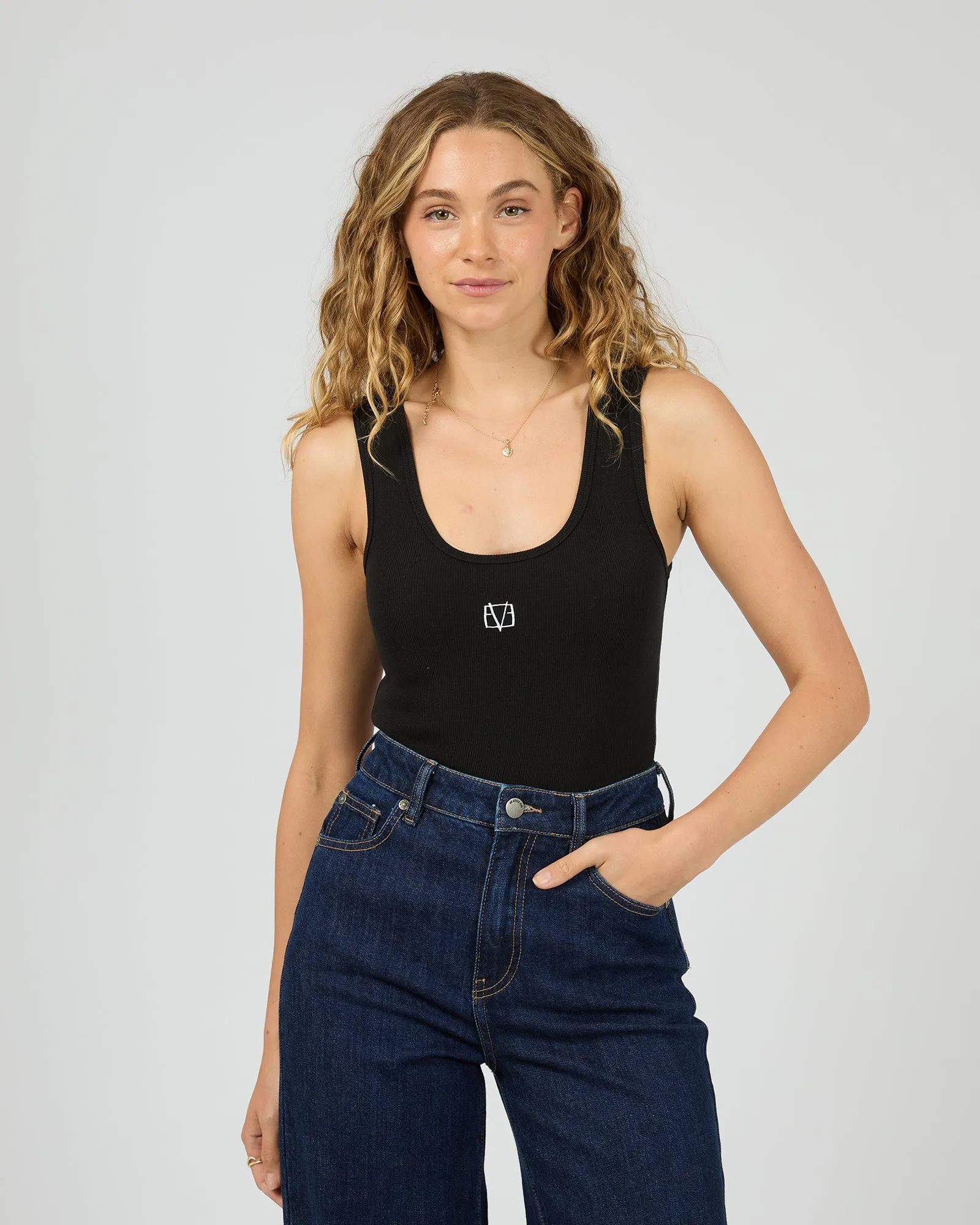Icon Tank Black