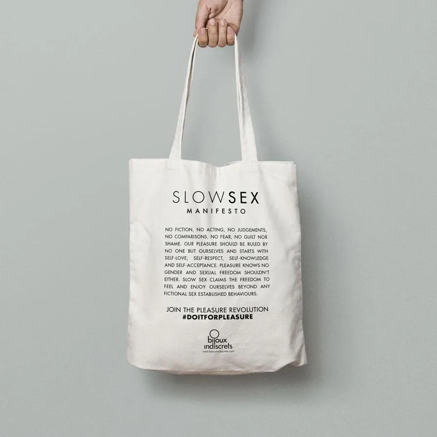 SlowSex Tote Bag vs Personalised Message: Kumpi valita?
