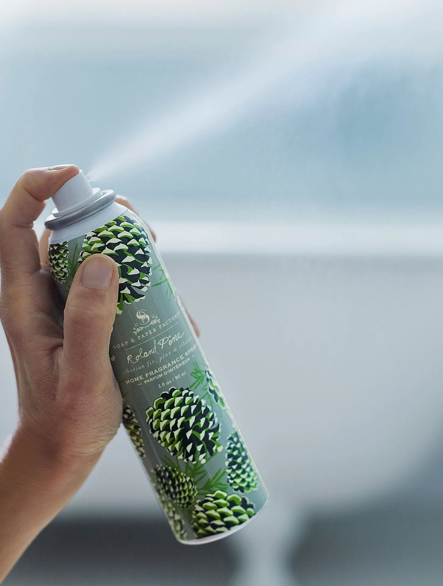 How to Refresh Your Home with a Fragrance Spray: Tips and Tricks