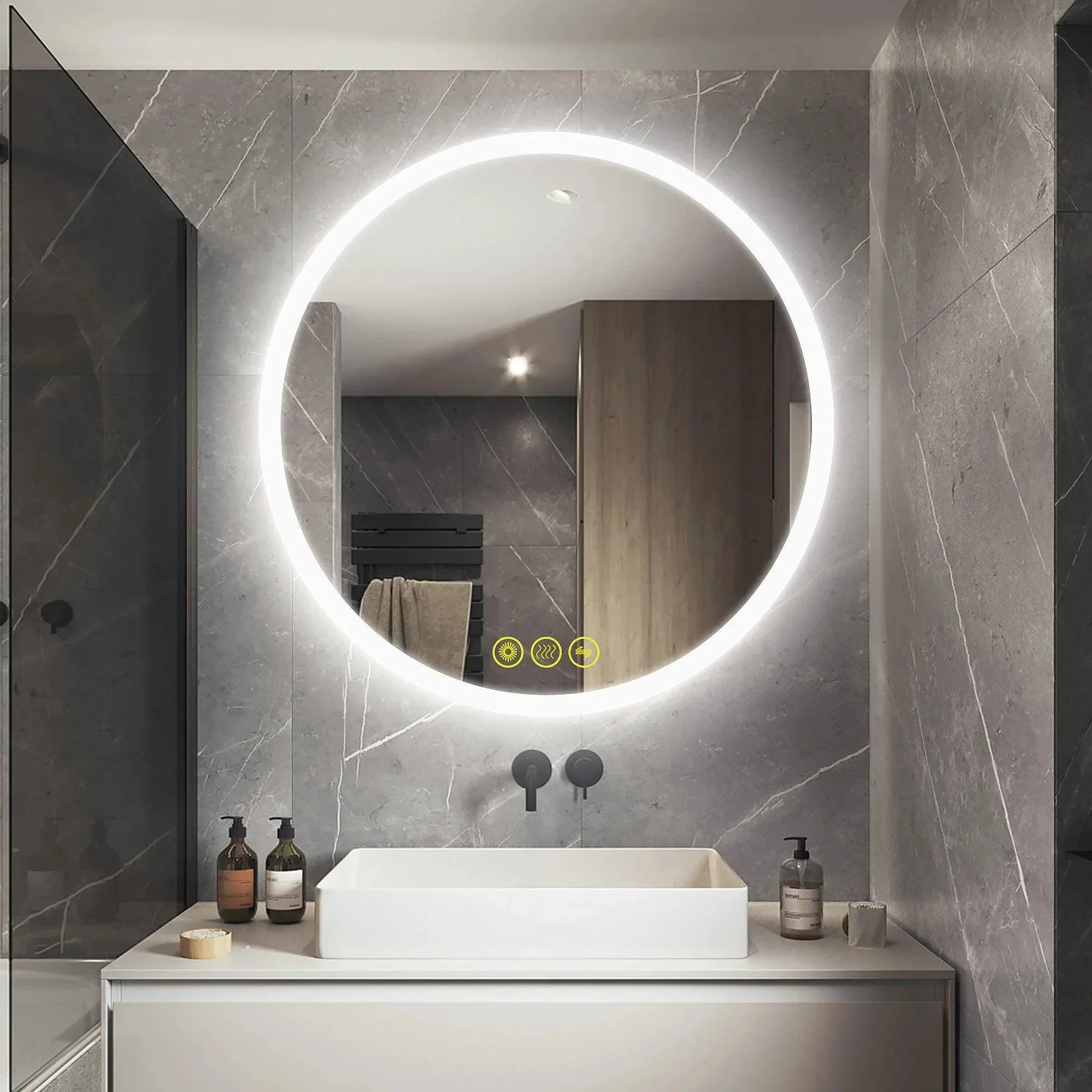 Miroir LED dimmable vs miroir de salle de bain standard