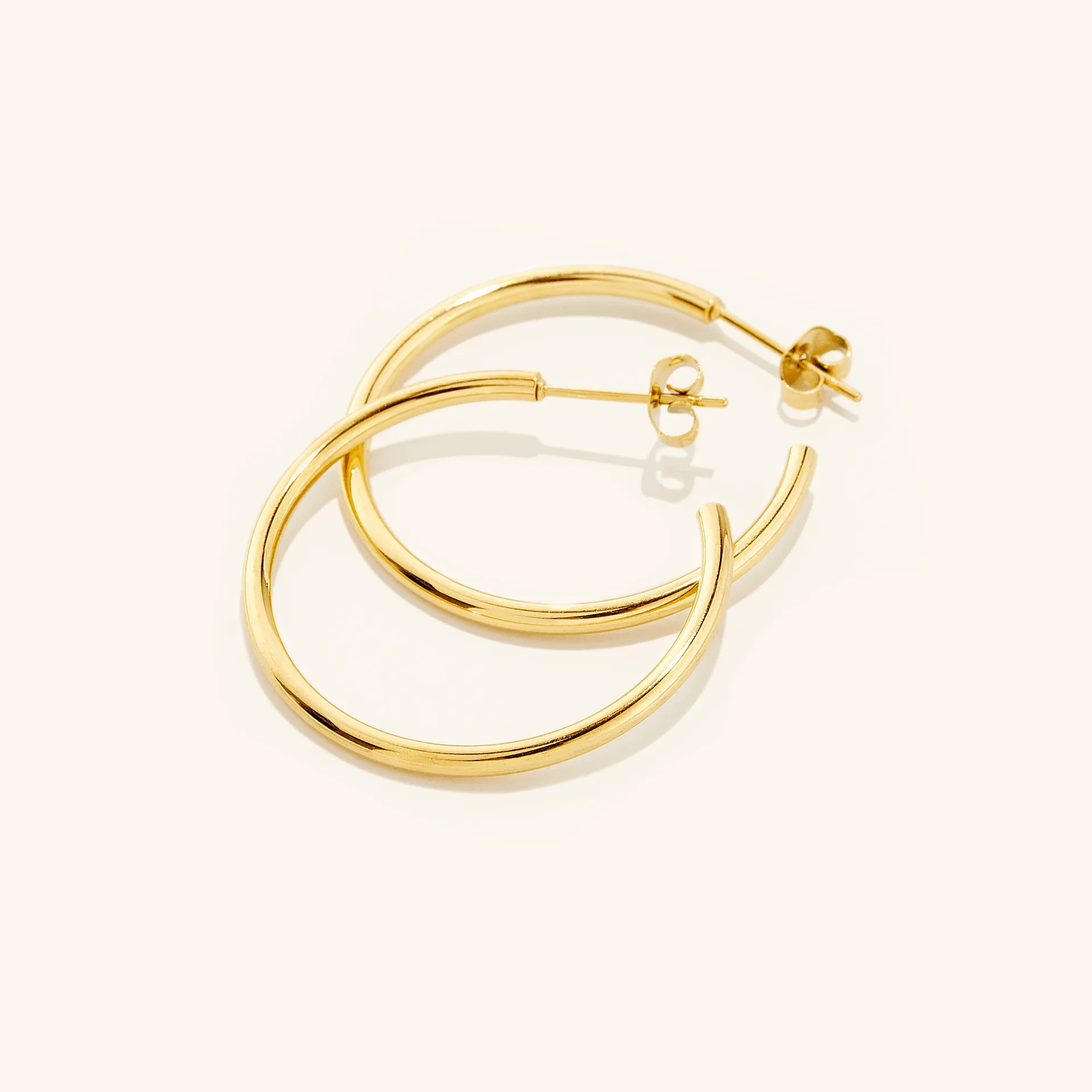 How to Match Jewelry with Modest Fashion Outfits: Styling Tips for Women