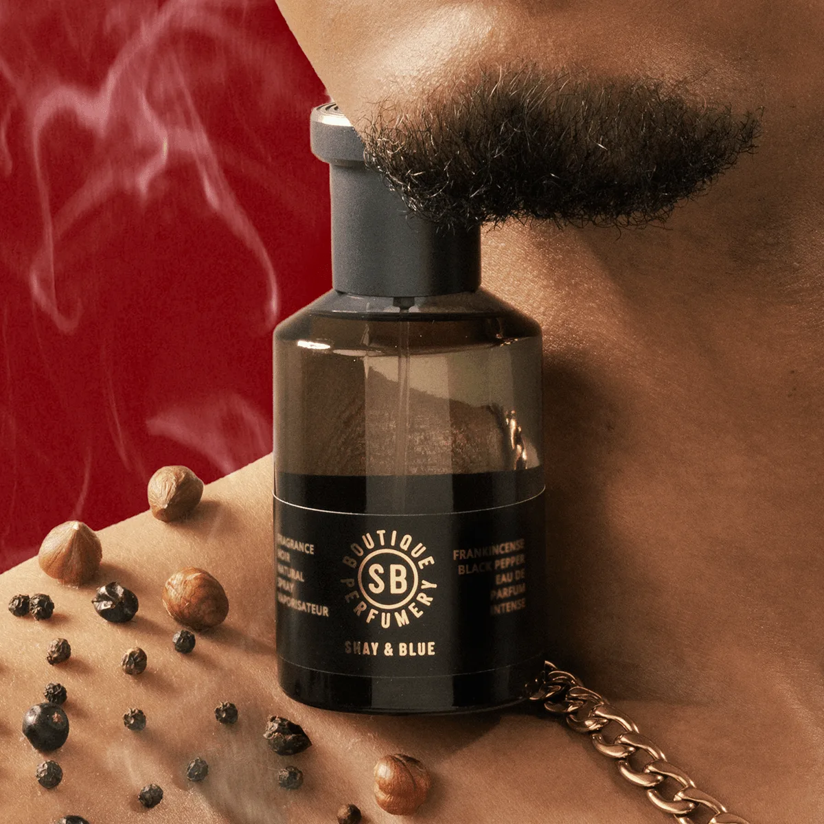 Frankincense Black Pepper Noir: Giải thích về hương thơm đậm cá tính