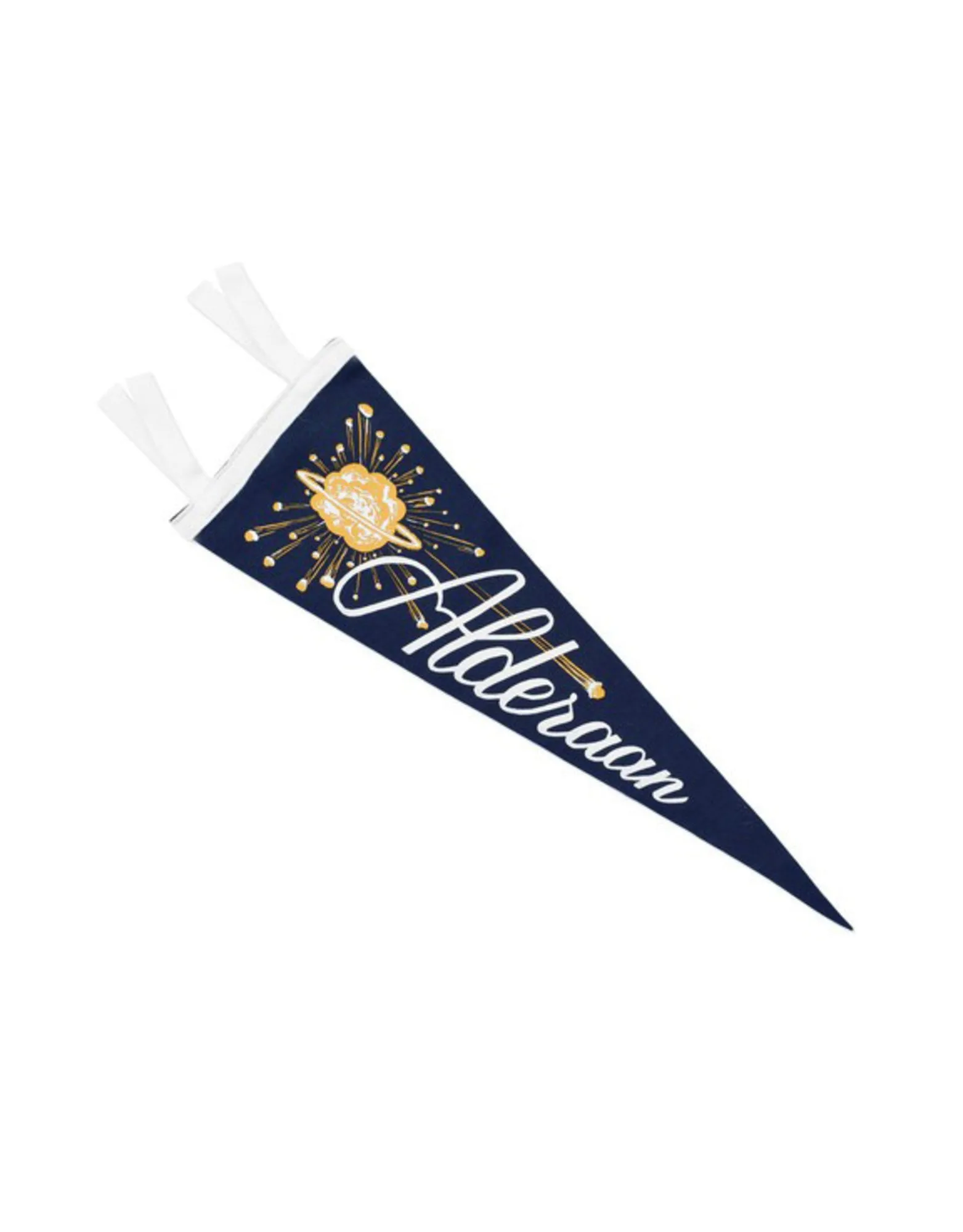 Display Pennants Without Damage: Practical Tips