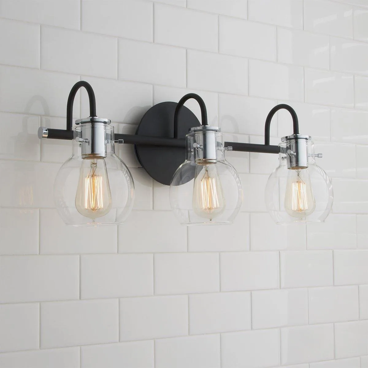 How to Choose Lighting for a Bathroom with a Skylight