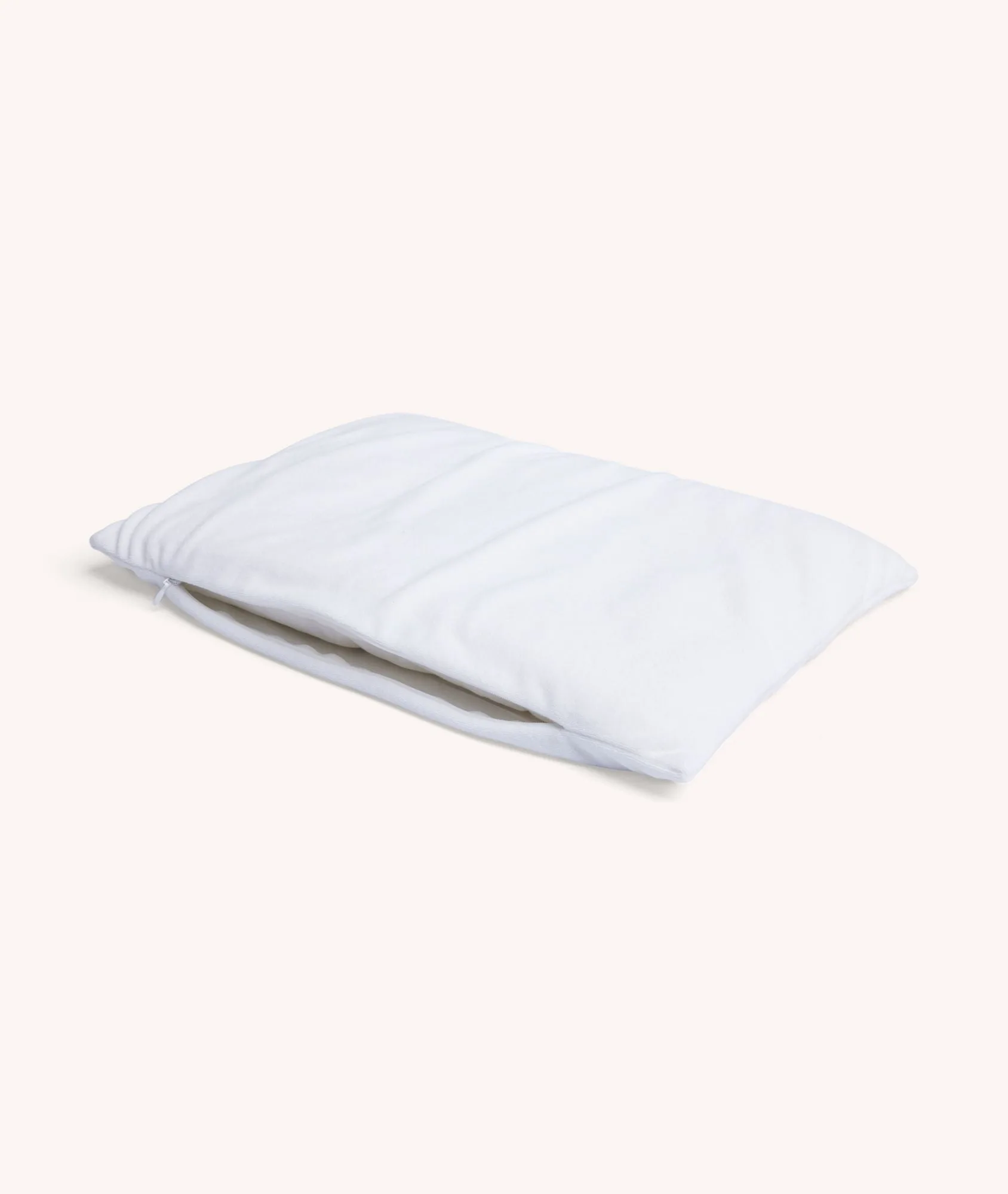 How to Choose a Toddler Pillow Protector and Case