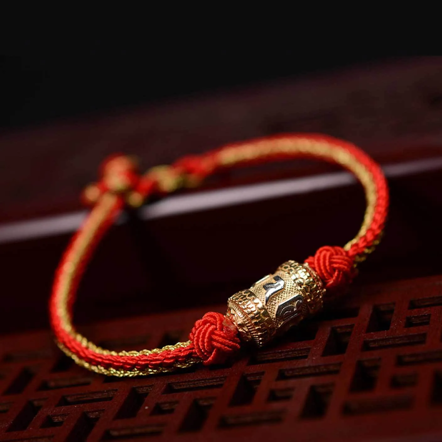 Tibetan Mantra Bracelet for Men: Meaning & How to Wear
