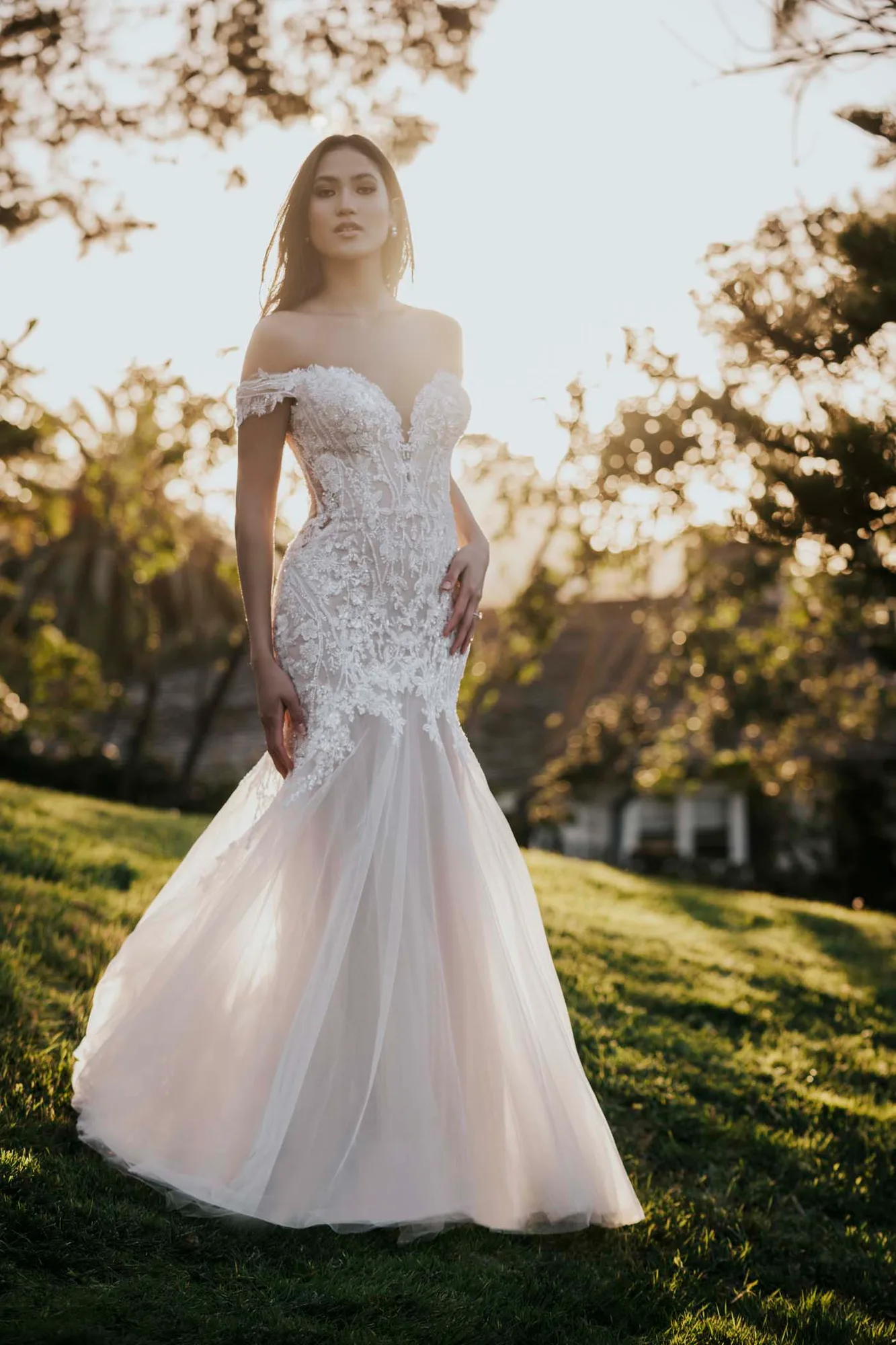 R3656 vs R3760: ¿Qué vestido de novia se adapta a tu estilo?