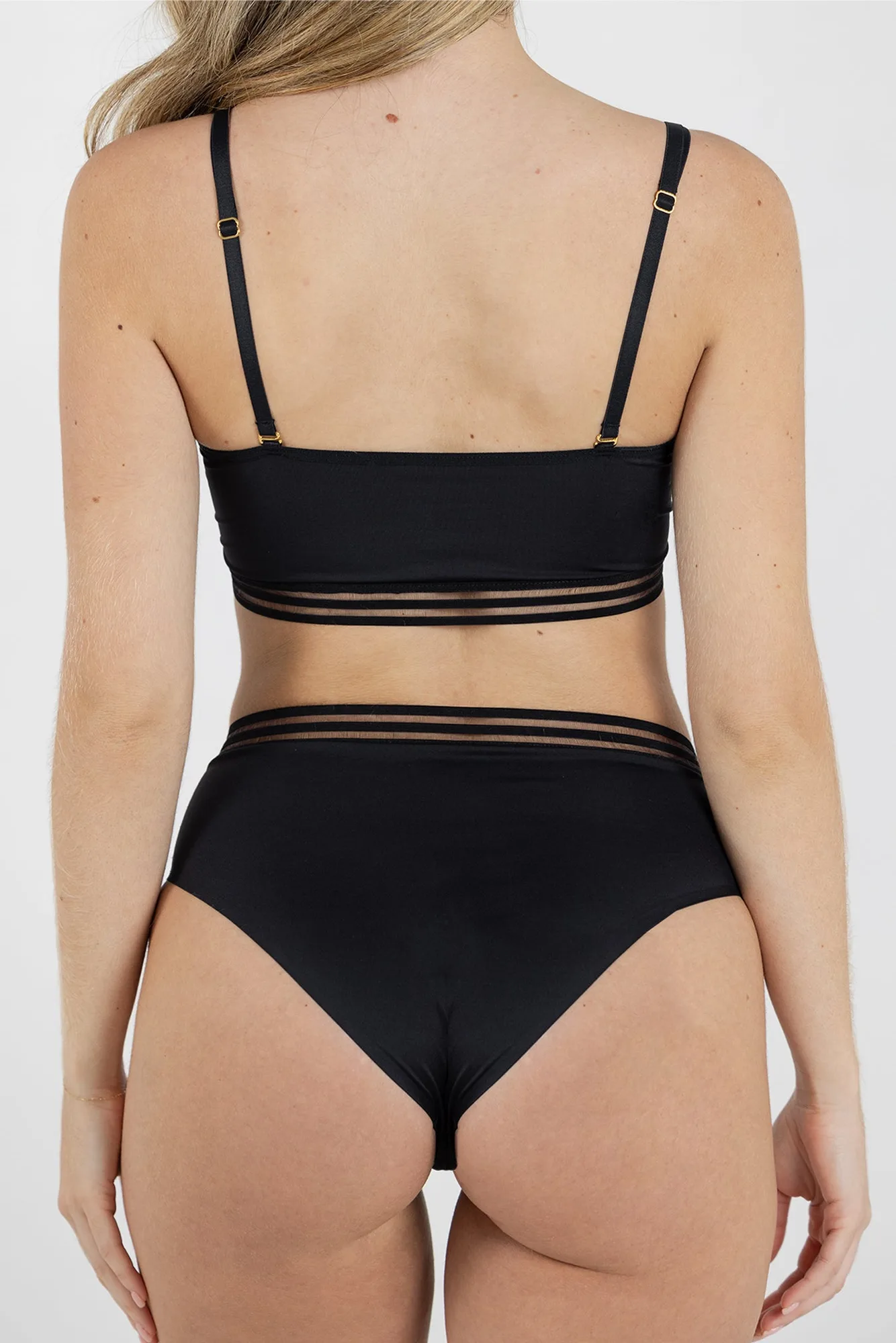 Aura Soft Bottom vs Stella Tanga Bottom Eco: Which Panty?