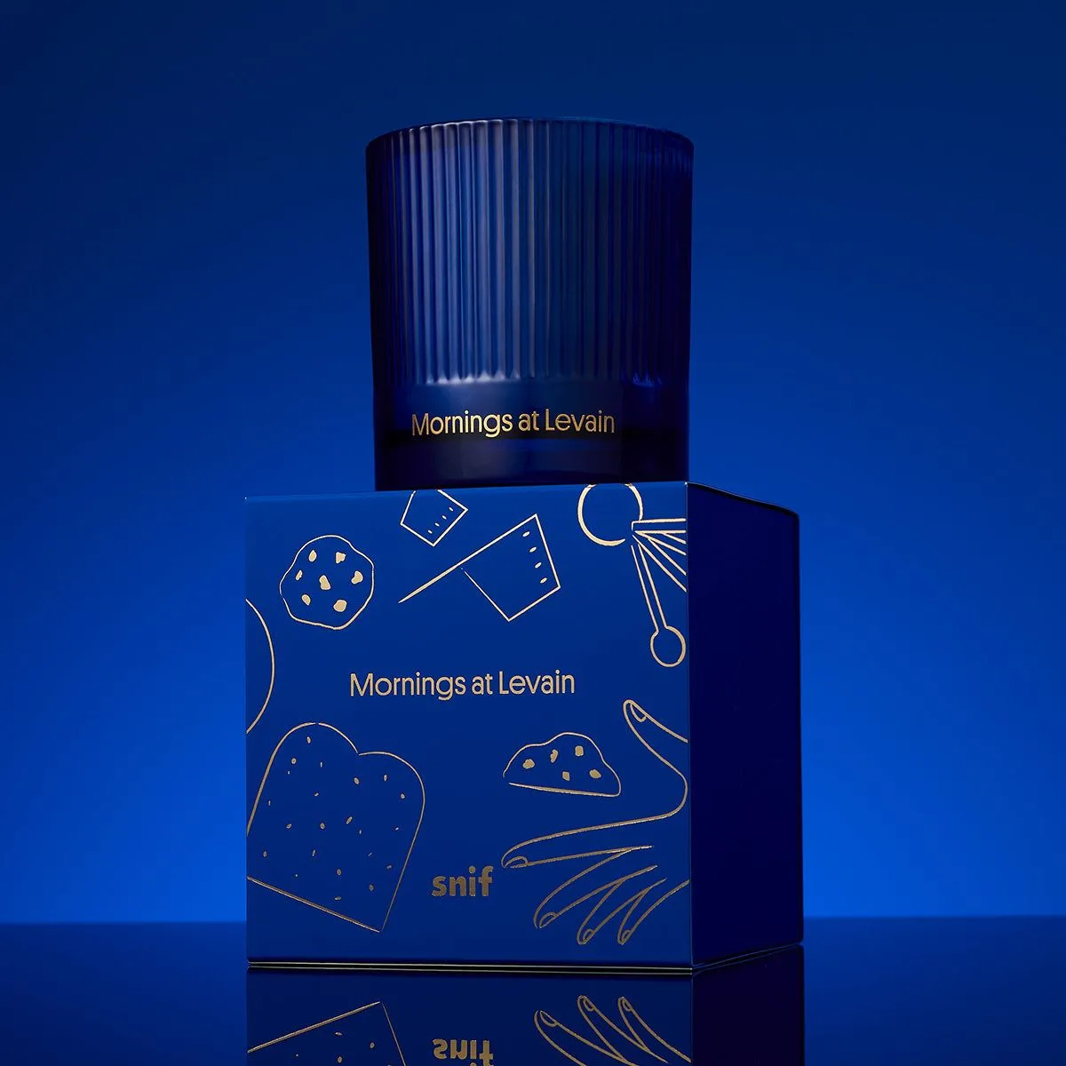 How to Transition Your Fragrance Wardrobe from Summer to Fall: Warm Scents and Layering Tips