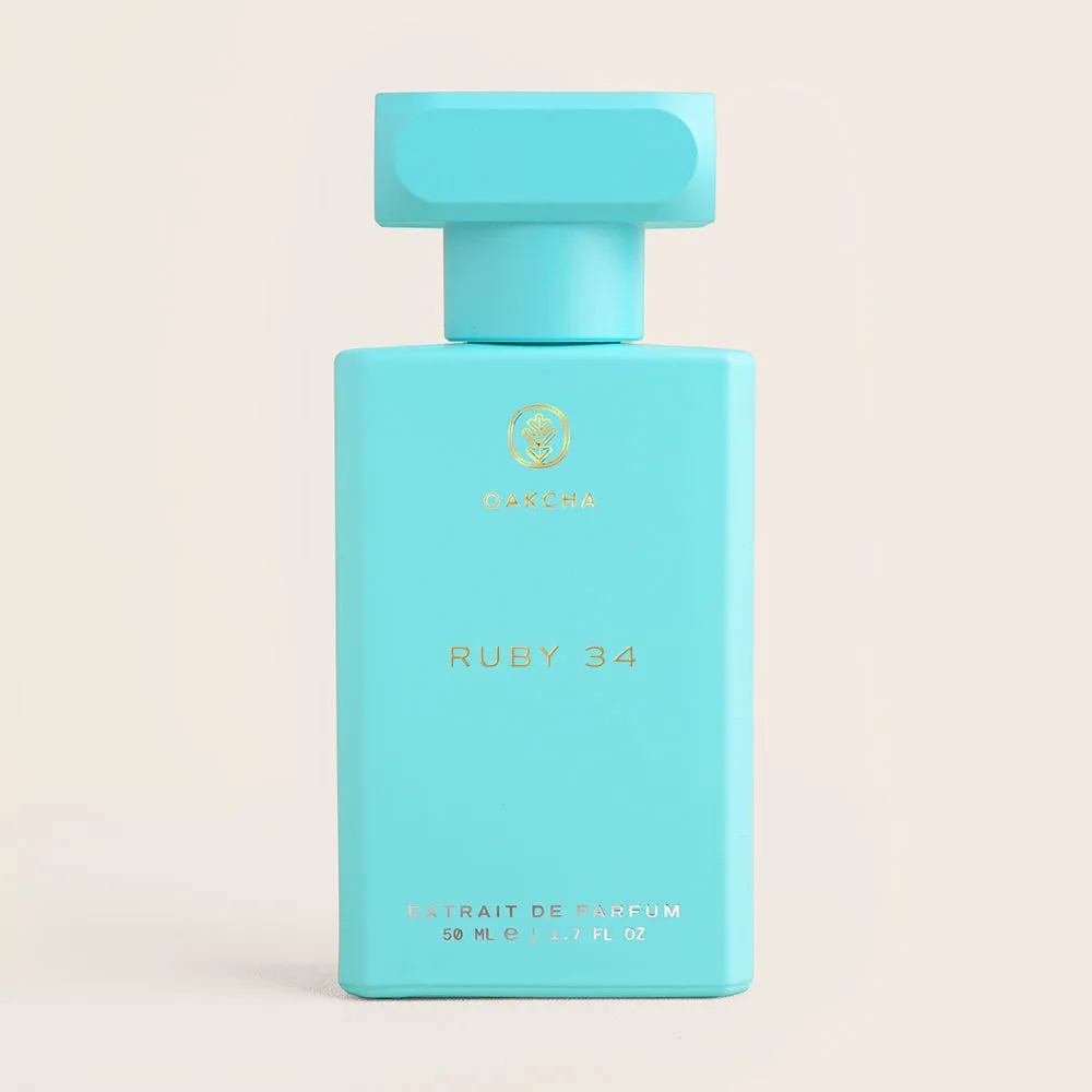 Ruby 34 czy Diamond 15: Który zapach Oakcha jest dla Ciebie?