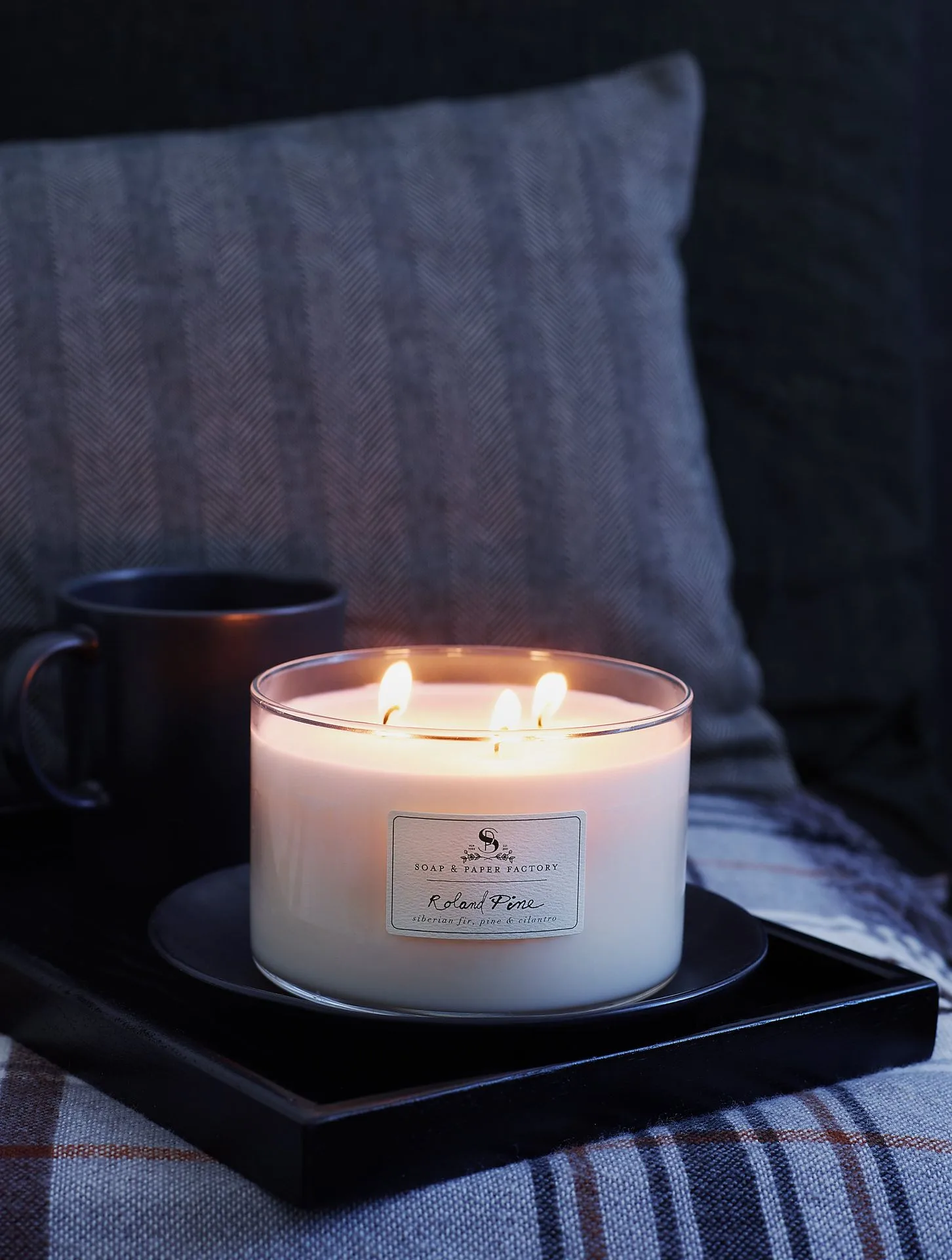 Scented Candles vs. Essential Oil Diffusers: Pros, Cons & How to Choose