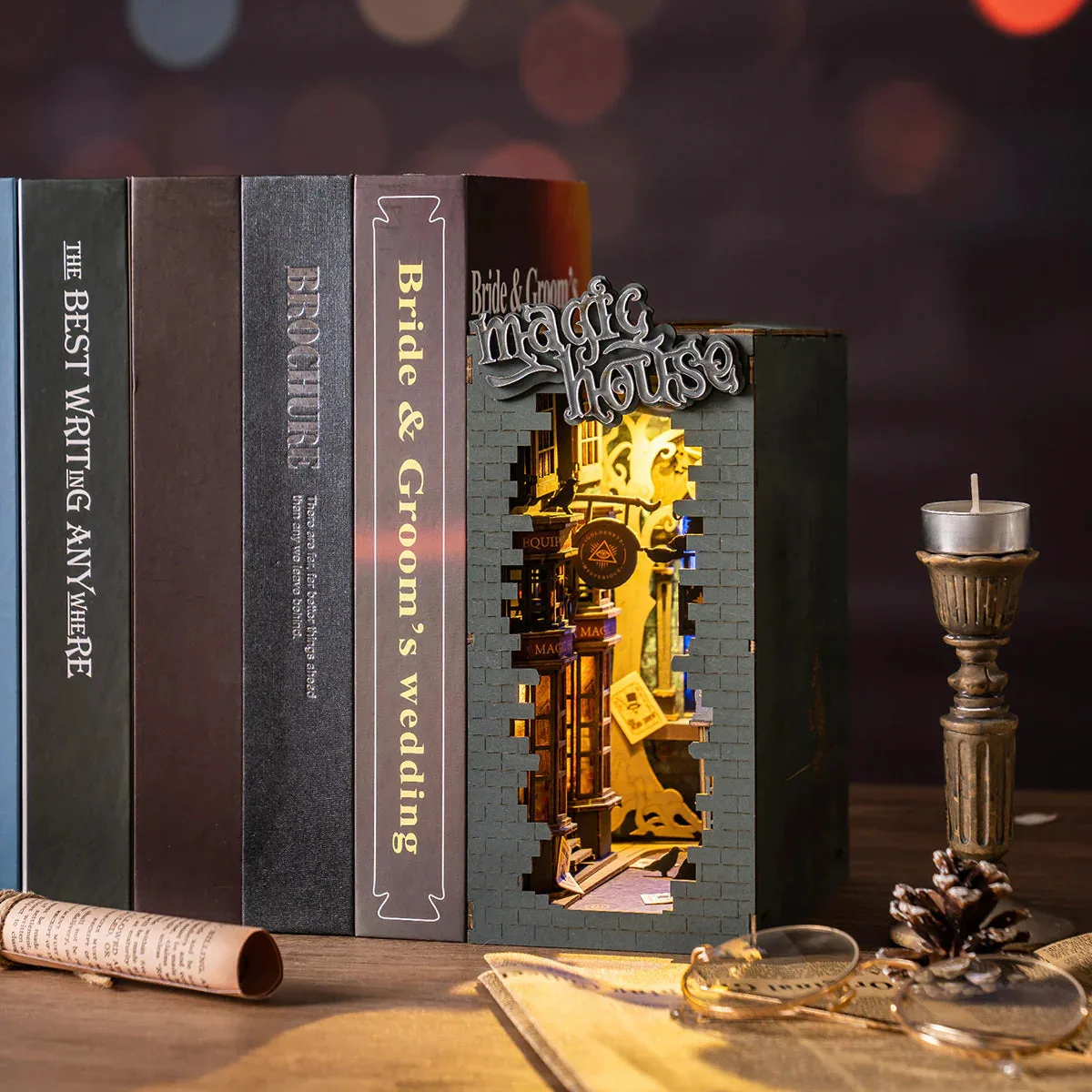 Rolife Magic House DIY Book Nook Kit | Miniaturní vložka do police