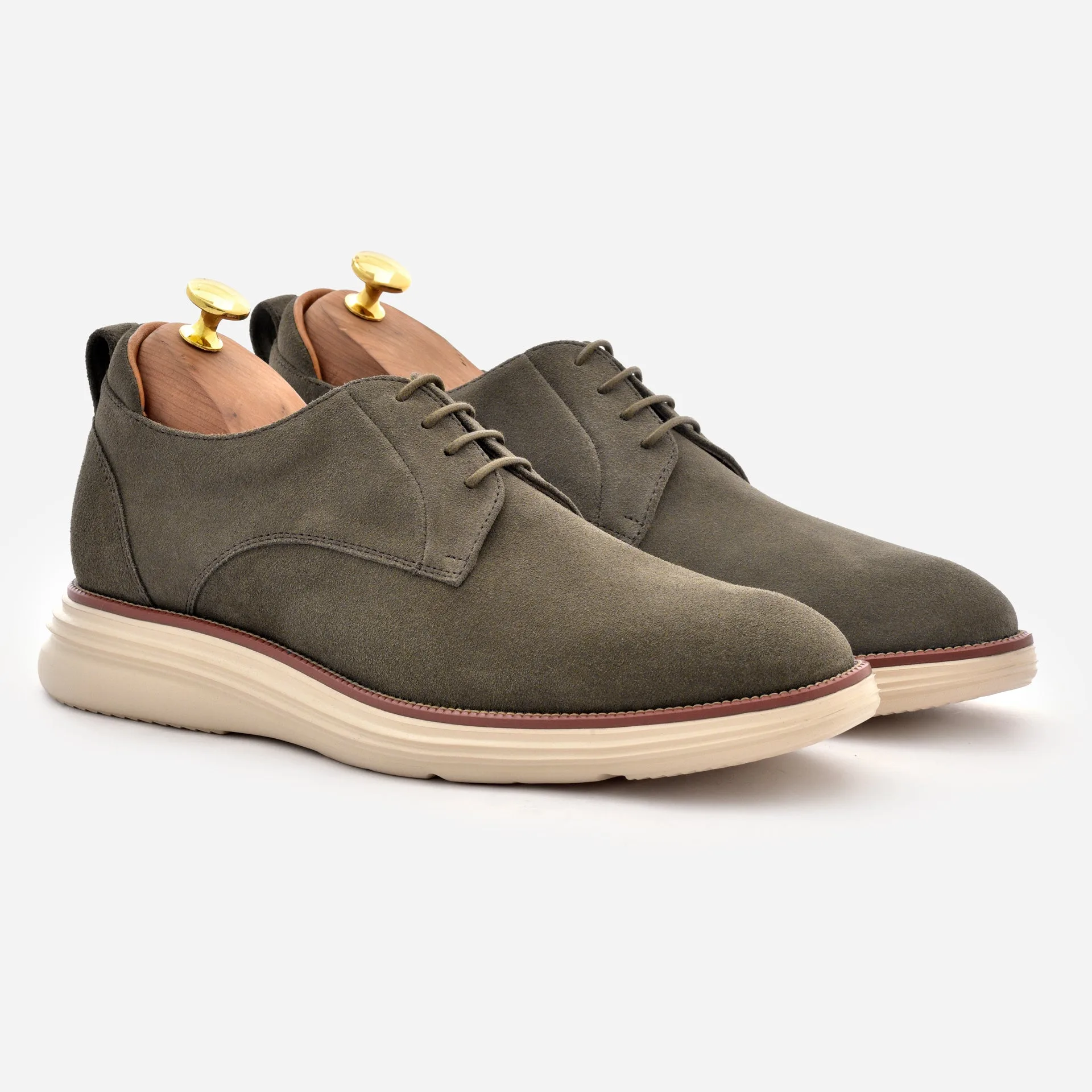 Cómo limpiar y acondicionar zapatos y botas de nobuk