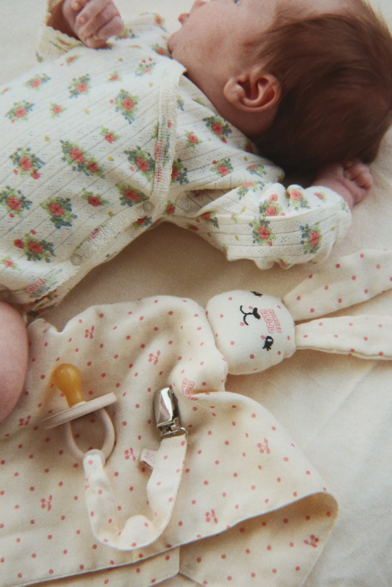 Pacifier Strap vs Clip: Which Is Safer for Baby?