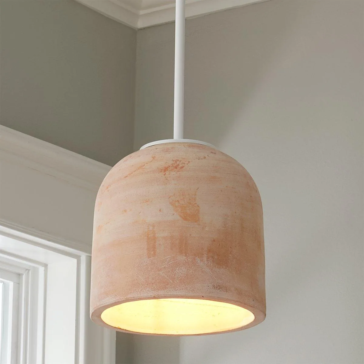 Pendant vs. Lantern: Which Lighting Fixture Suits Your Space?