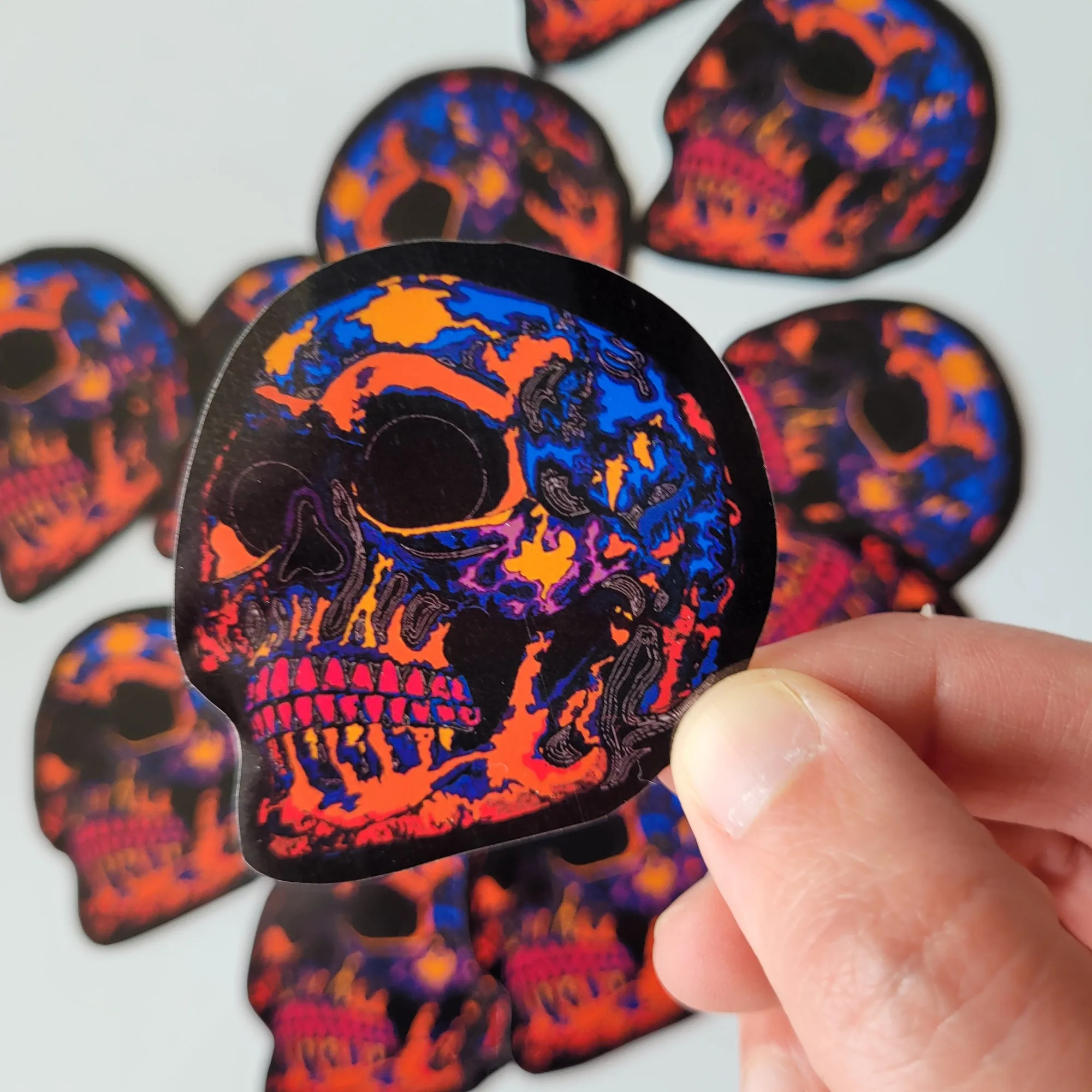 Calavera neón | Pegatina de vinilo impermeable