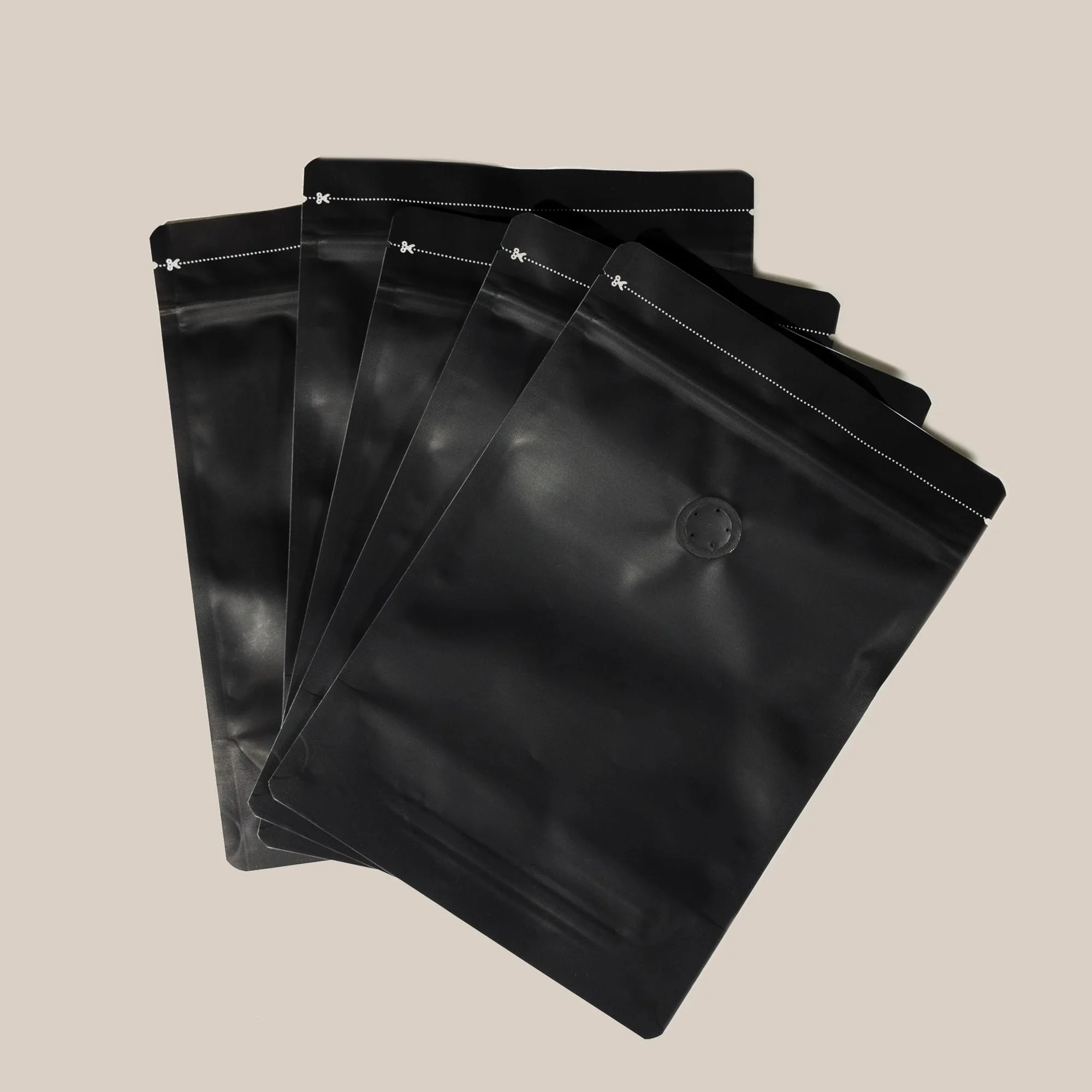 Compostable Coffee Bags vs. Traditional Packaging: What's the Real Difference?