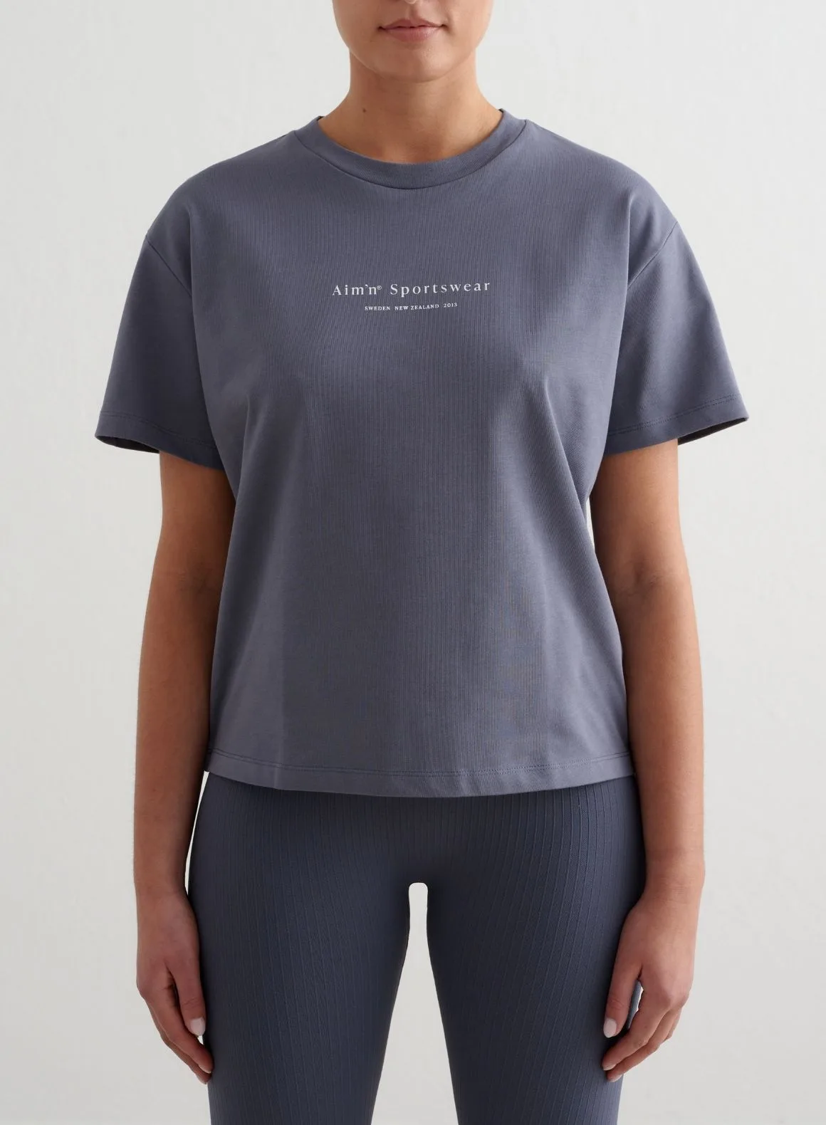 Cómo combinar camisetas boxy para looks effortless