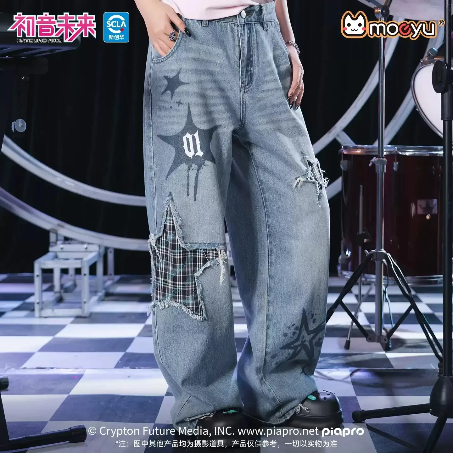 Hatsune Miku - The Rock Music Series Washed Blue Ripped Printed Jeans Moeyu