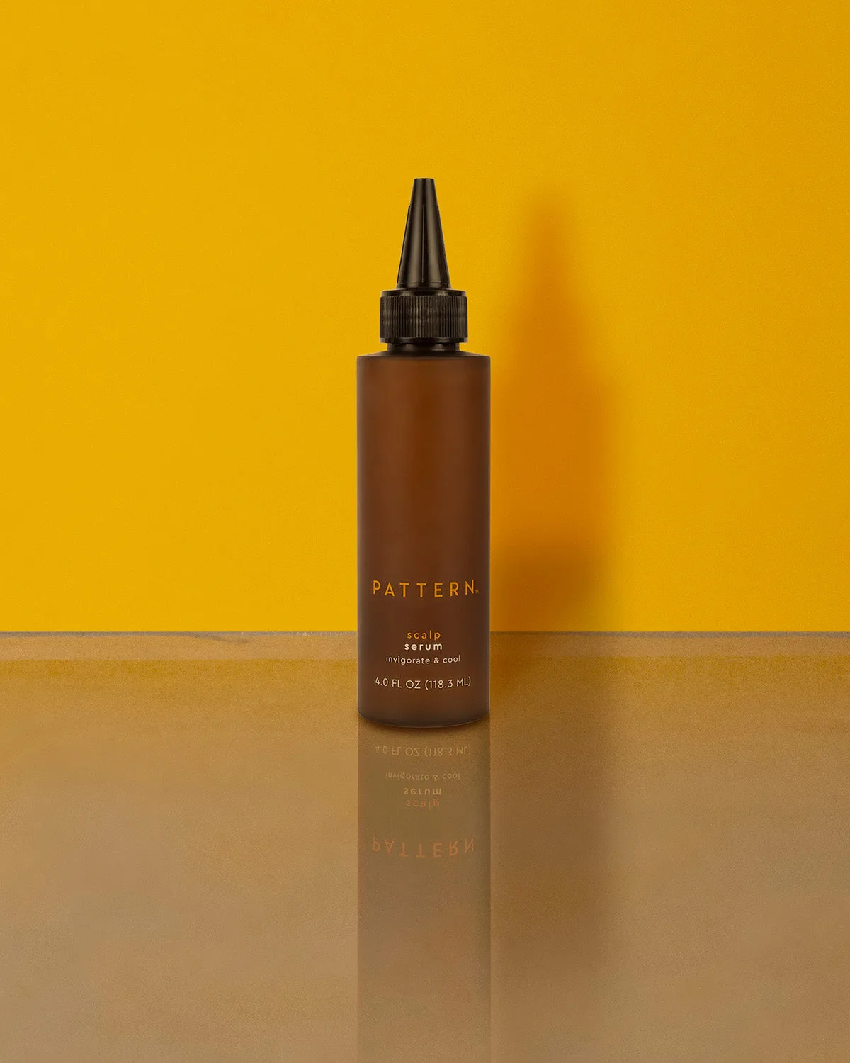 Scalp Serum oder Revitalisierendes Scalp Peeling: Was passt zu Ihnen?