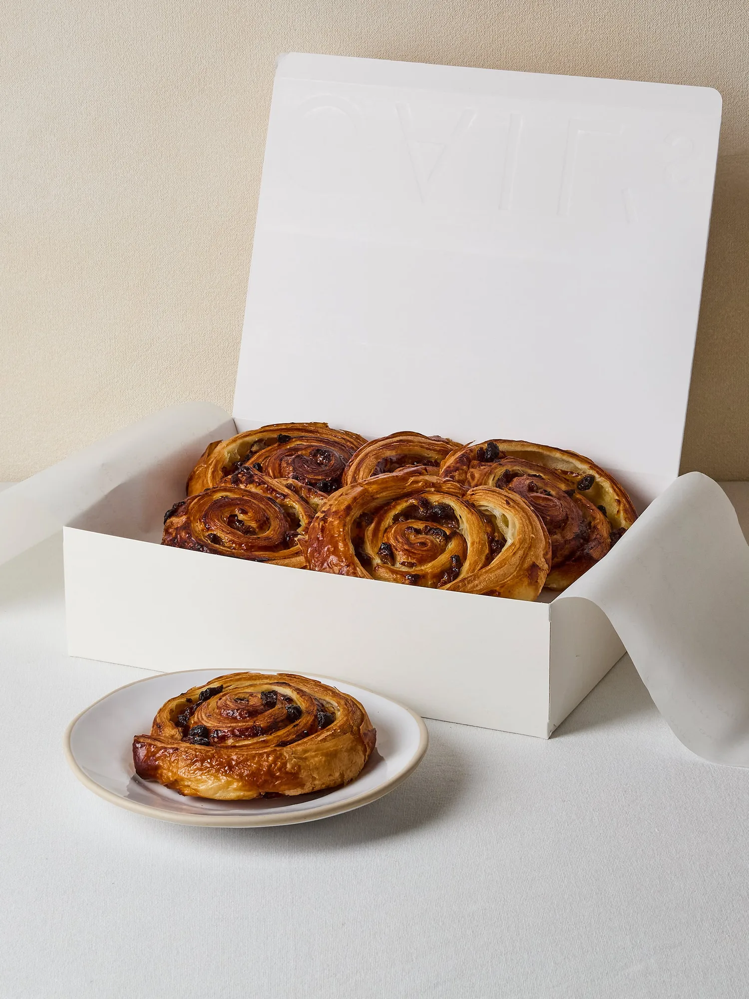 GAILのケータリングペストリーをパーティーで提供する方法