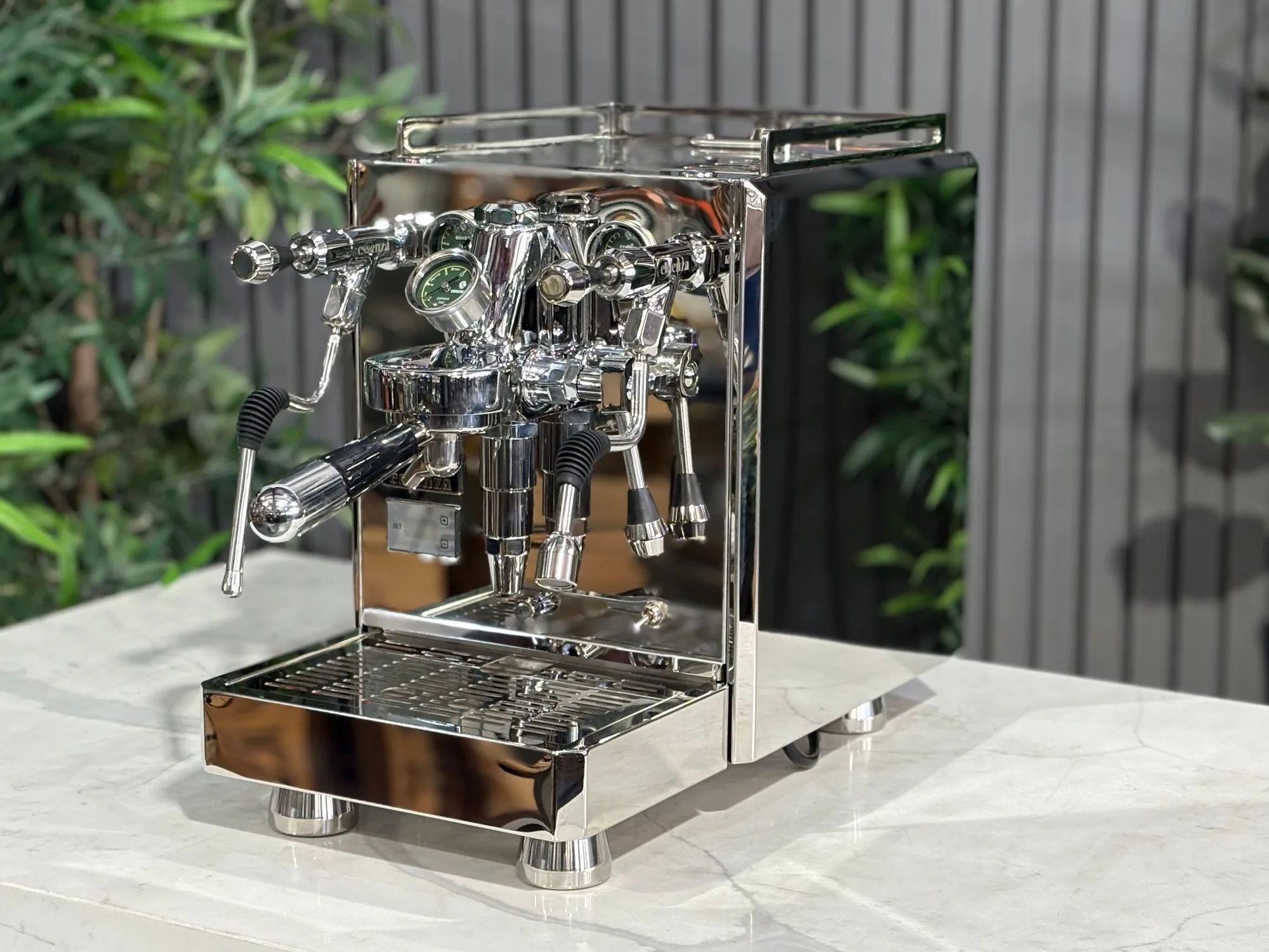 Choisir une machine espresso 1 groupe pour un petit café