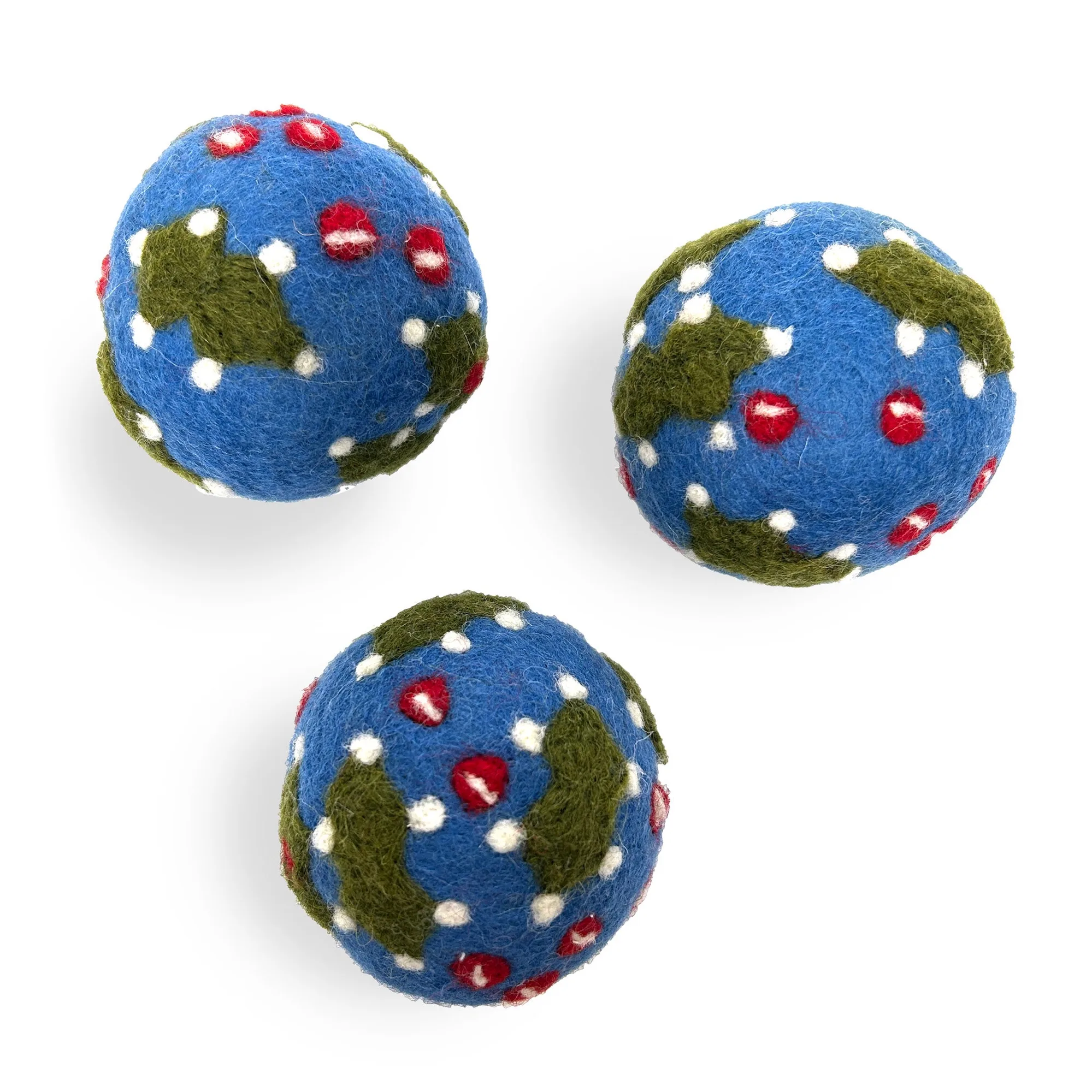 How to Use Wool Dryer Balls for Faster Drying