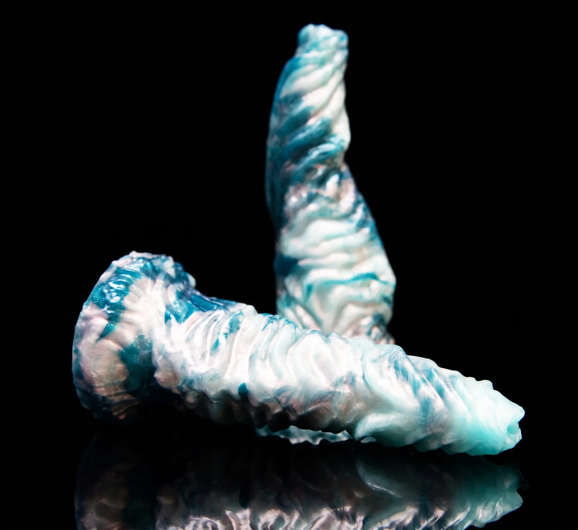 Dildo Sobek Kaiju: opciones de tamaño y firmeza