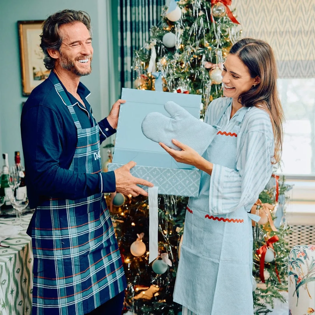 How to Choose the Right Oven Mitt for Baking