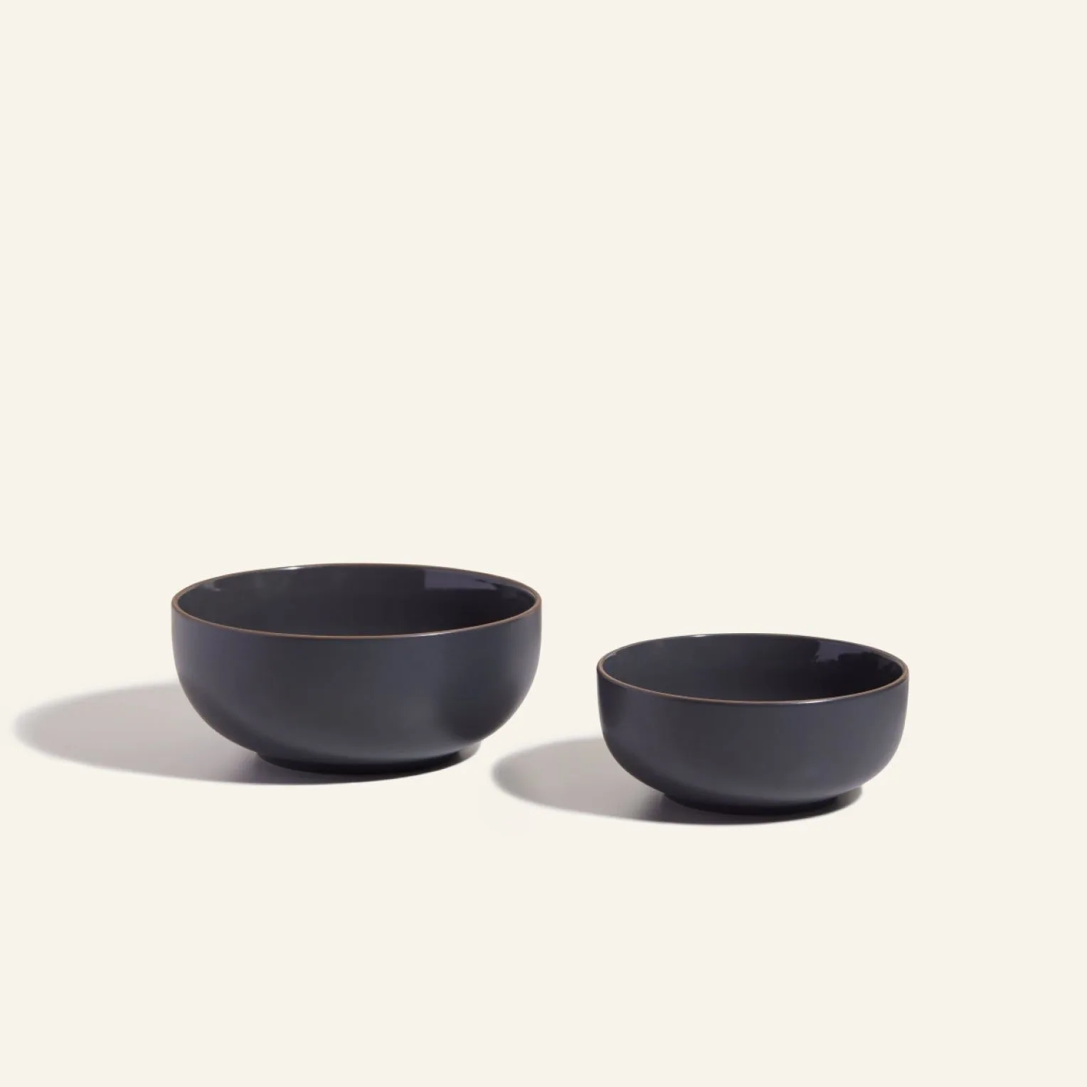 How to Choose the Perfect Dinnerware Set: A Complete Guide to Plates, Bowls, and Serveware