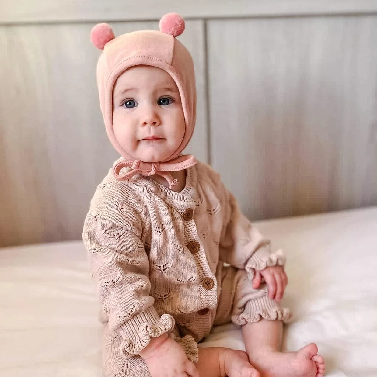 Open Cup vs Sippy Cup: Your Baby's First Weaning Cup