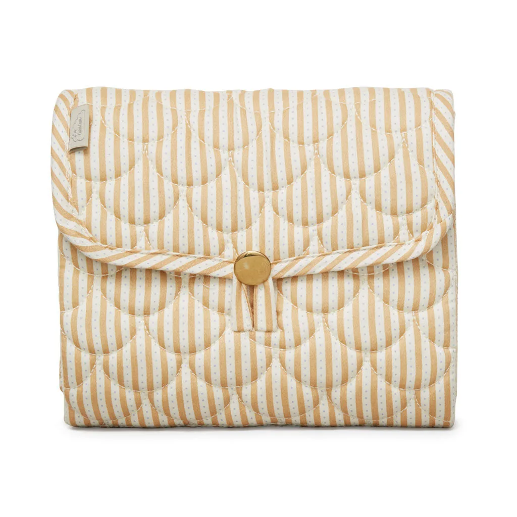 Quilted Changing Mat vs. Standard Changing Pad: Which Is Better for You?